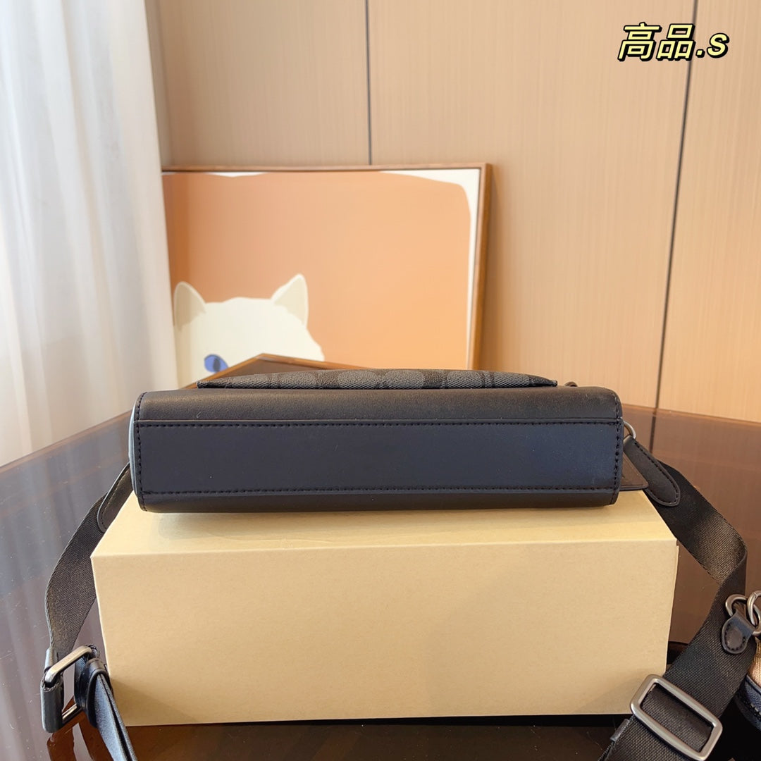 Co-BAG351