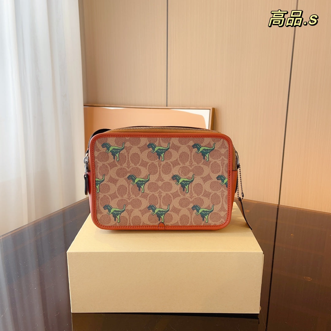 Co-BAG352