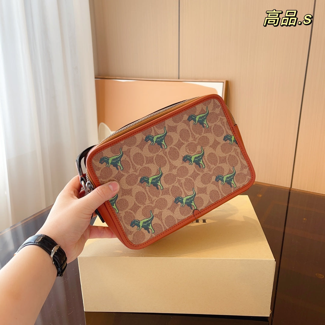 Co-BAG352