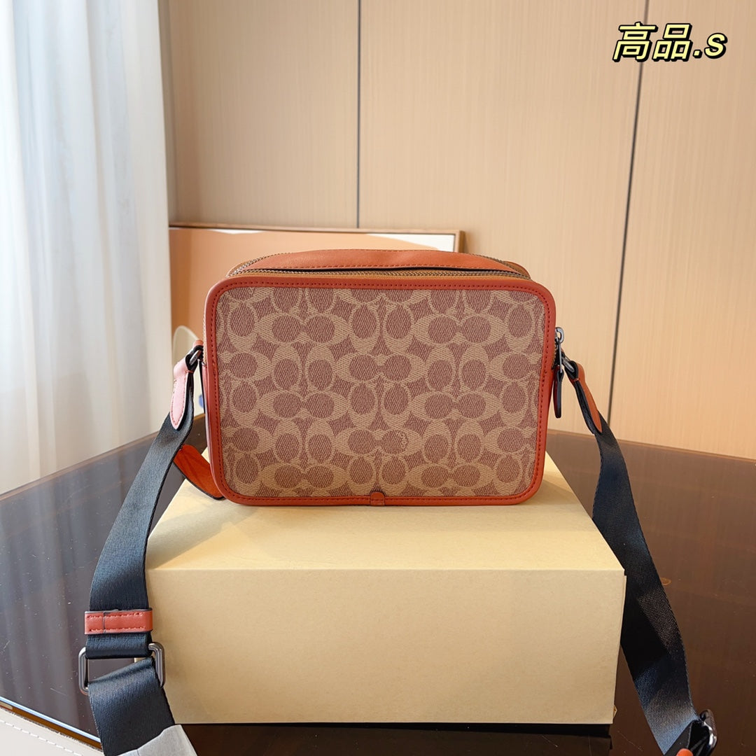 Co-BAG352