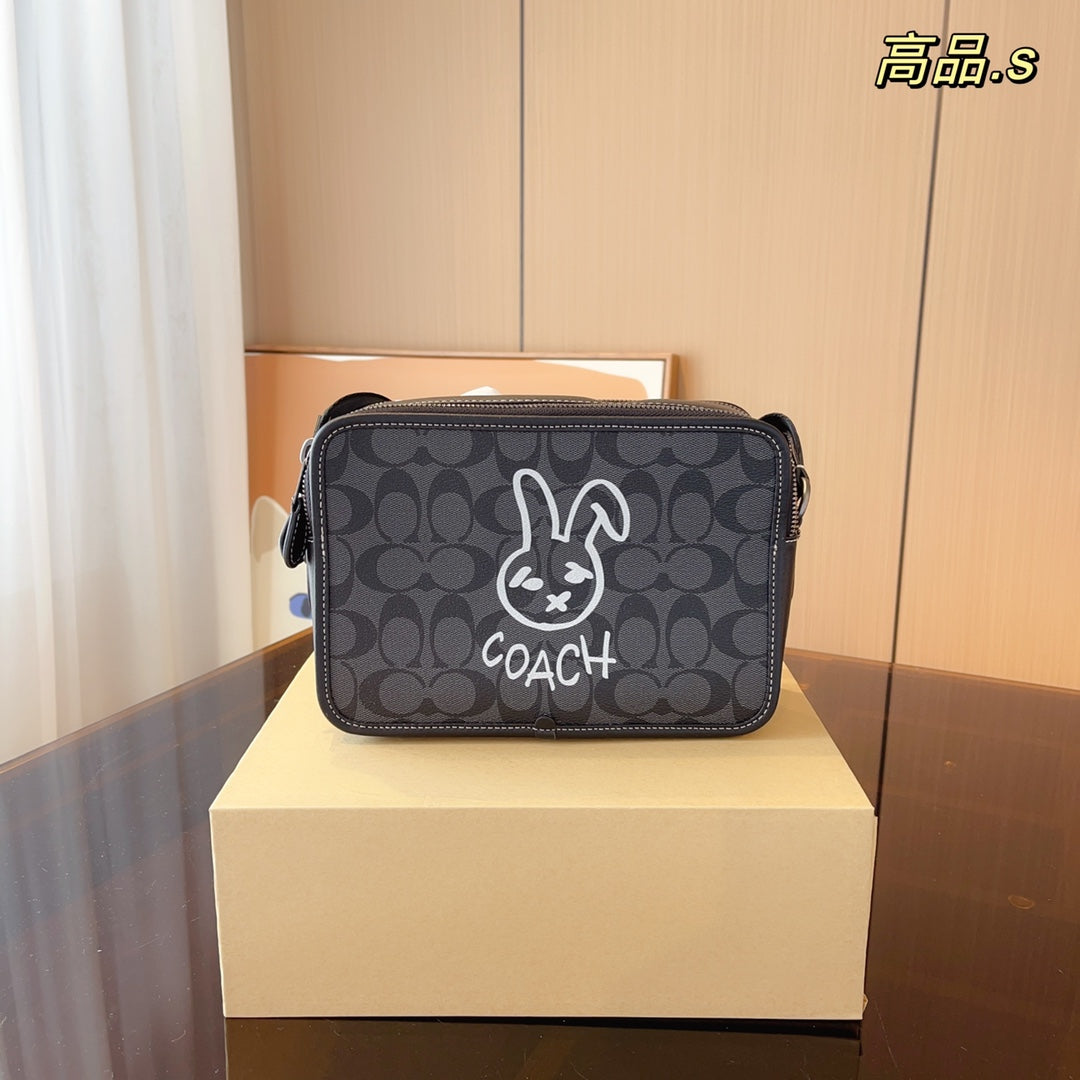 Co-BAG352