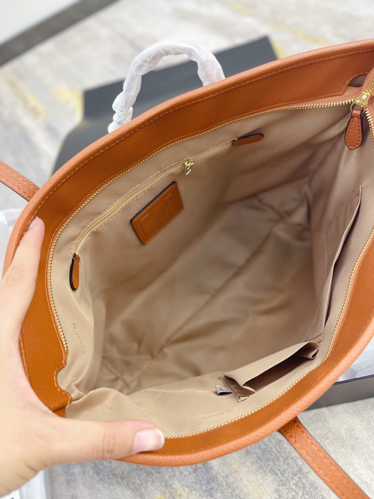 Co-BAG358