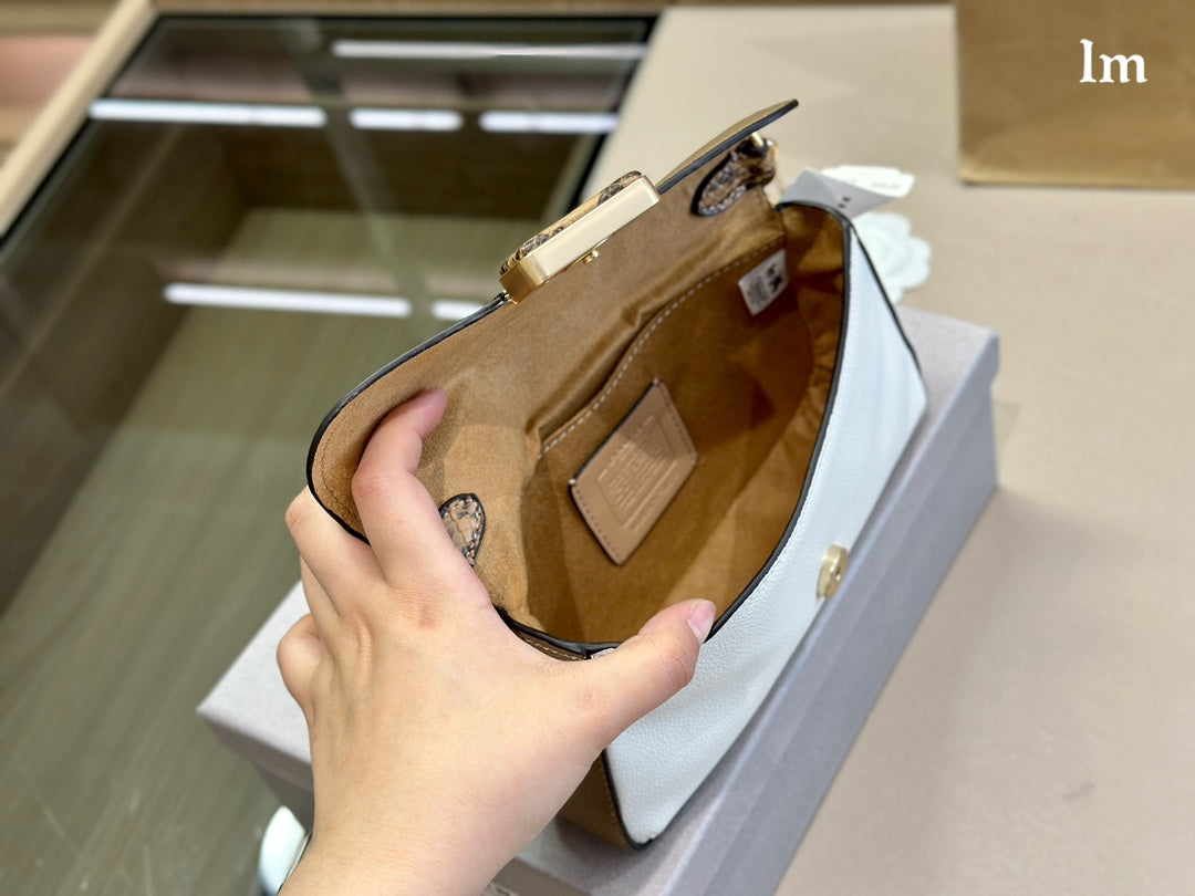 Co-BAG366