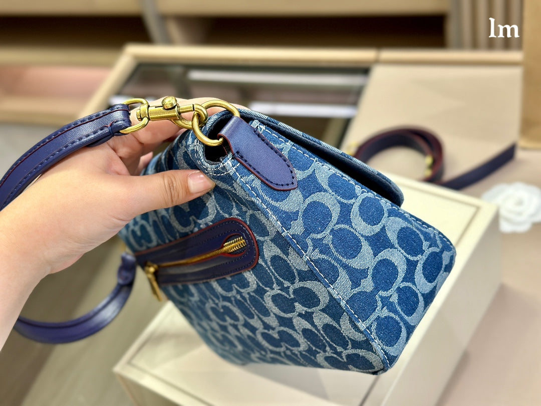 Co-BAG369
