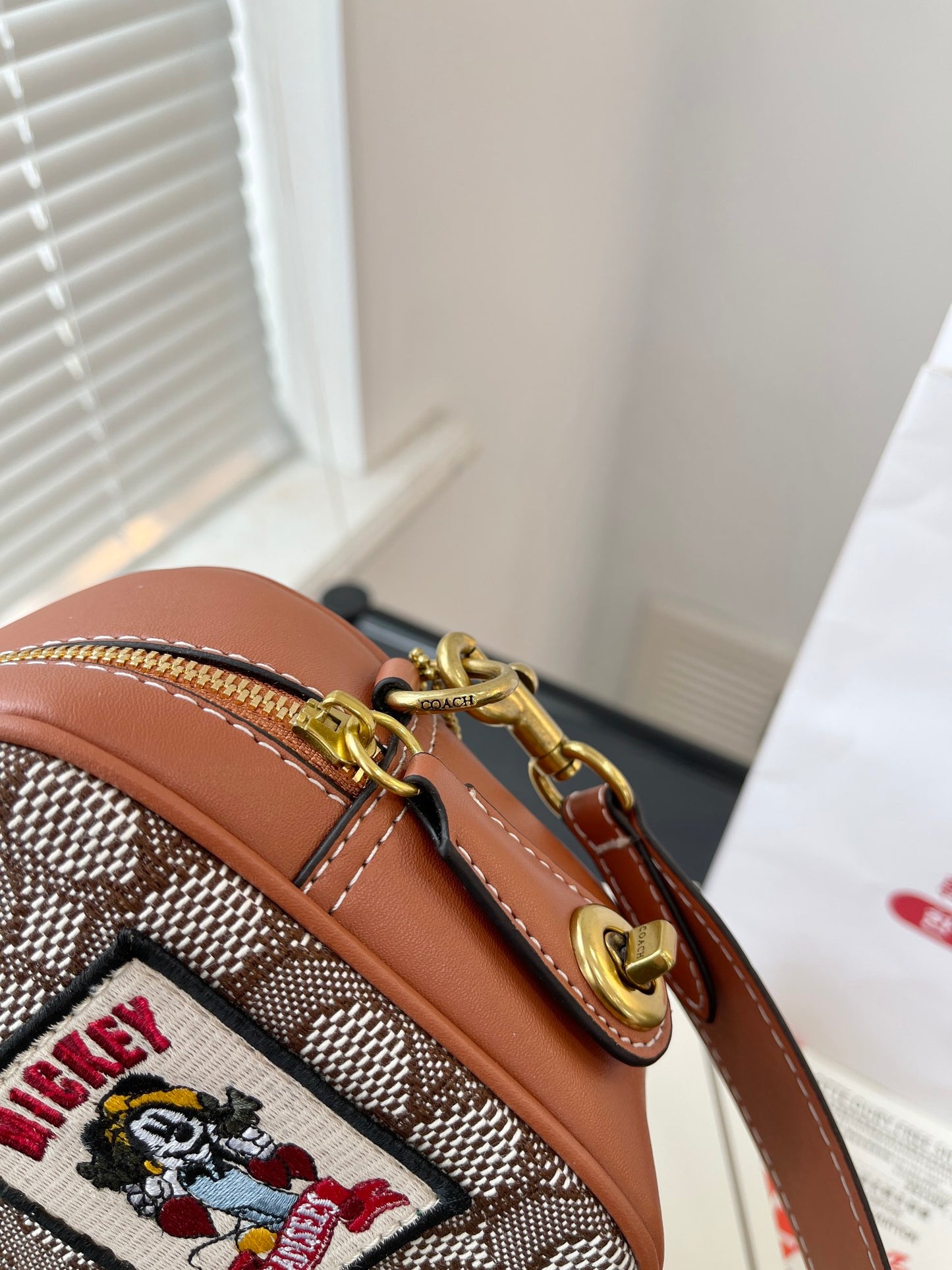 Co-BAG371