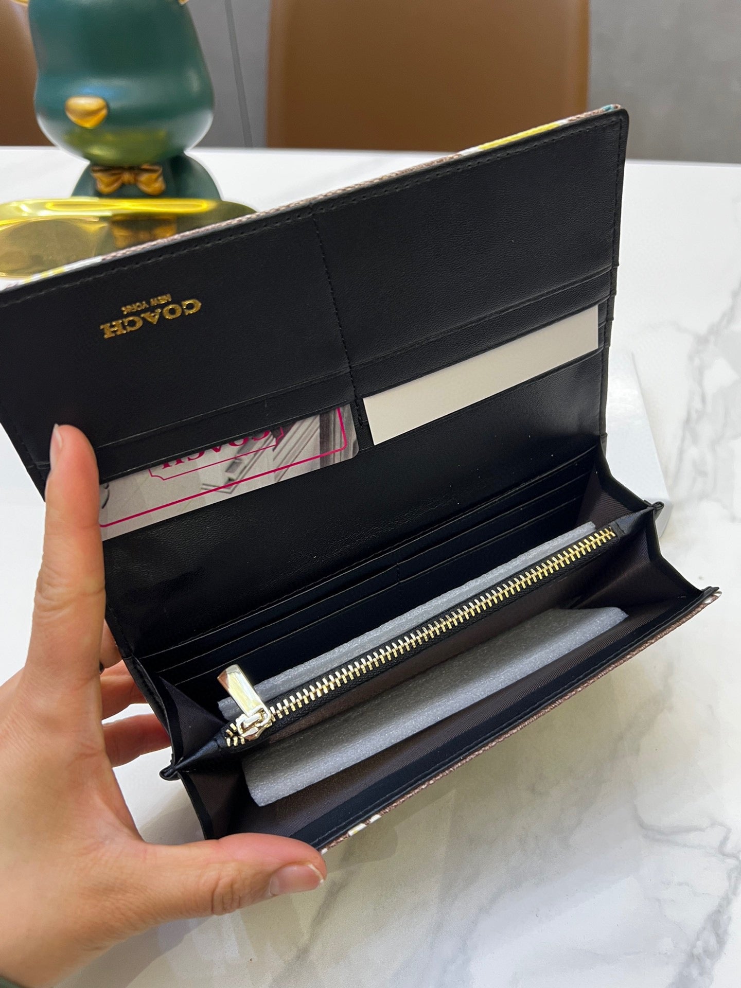 Co-BAG375