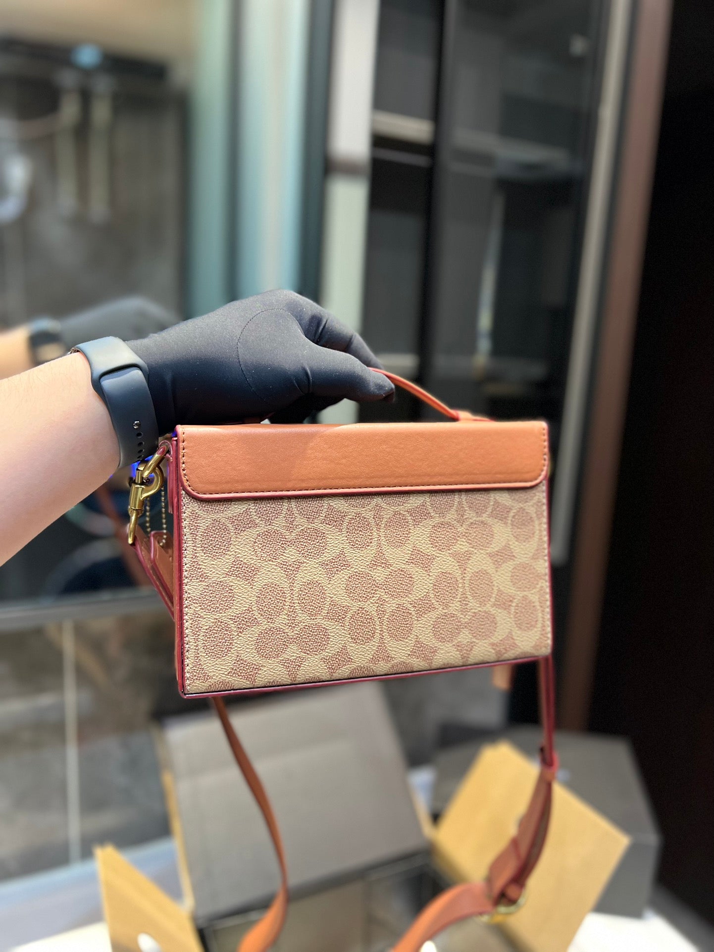 Co-BAG404