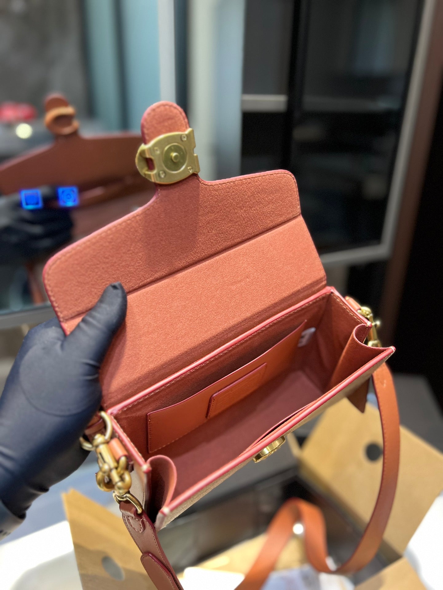 Co-BAG404