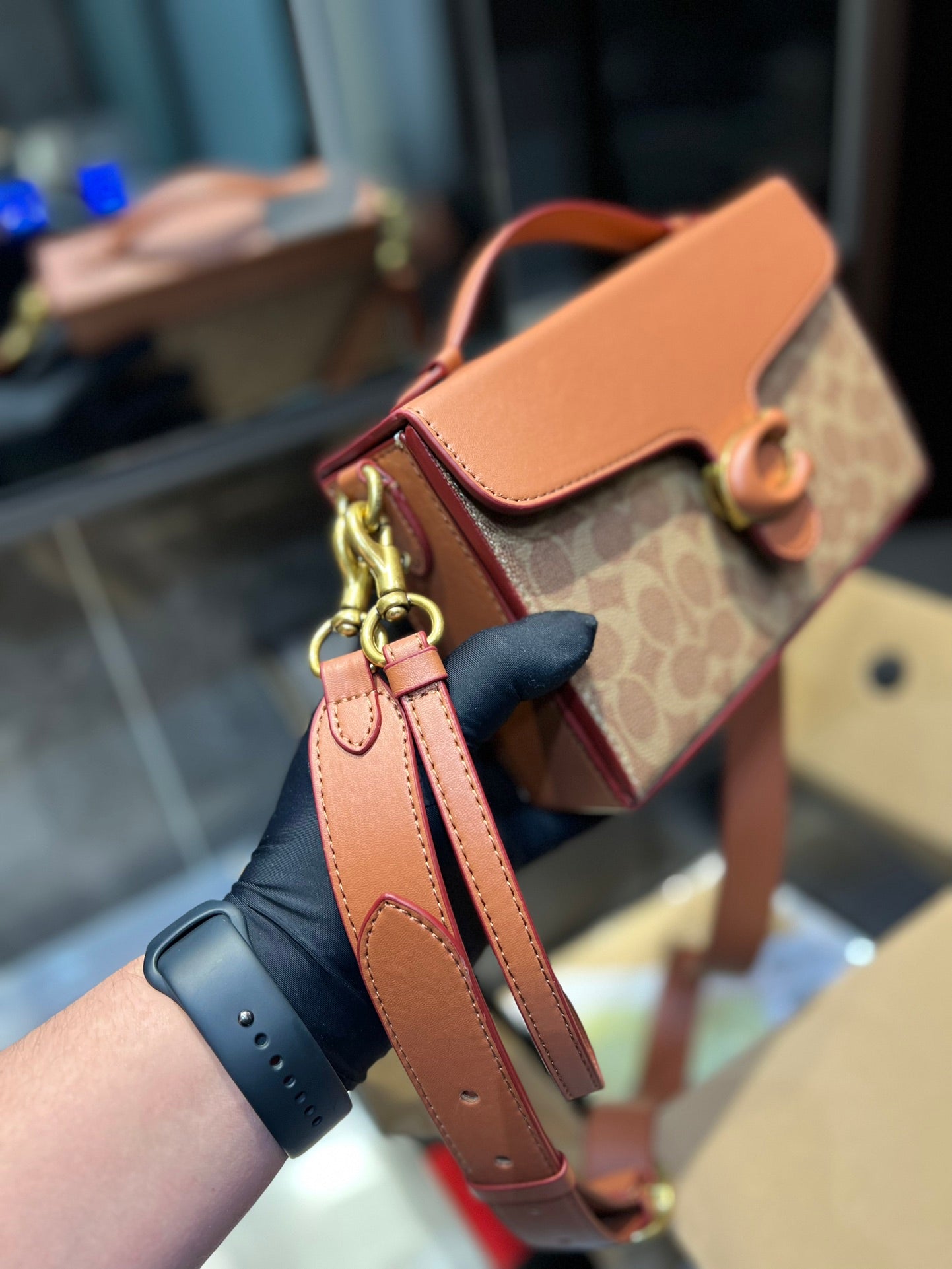 Co-BAG404