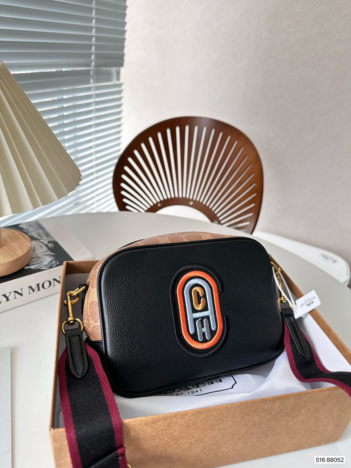 Co-BAG407