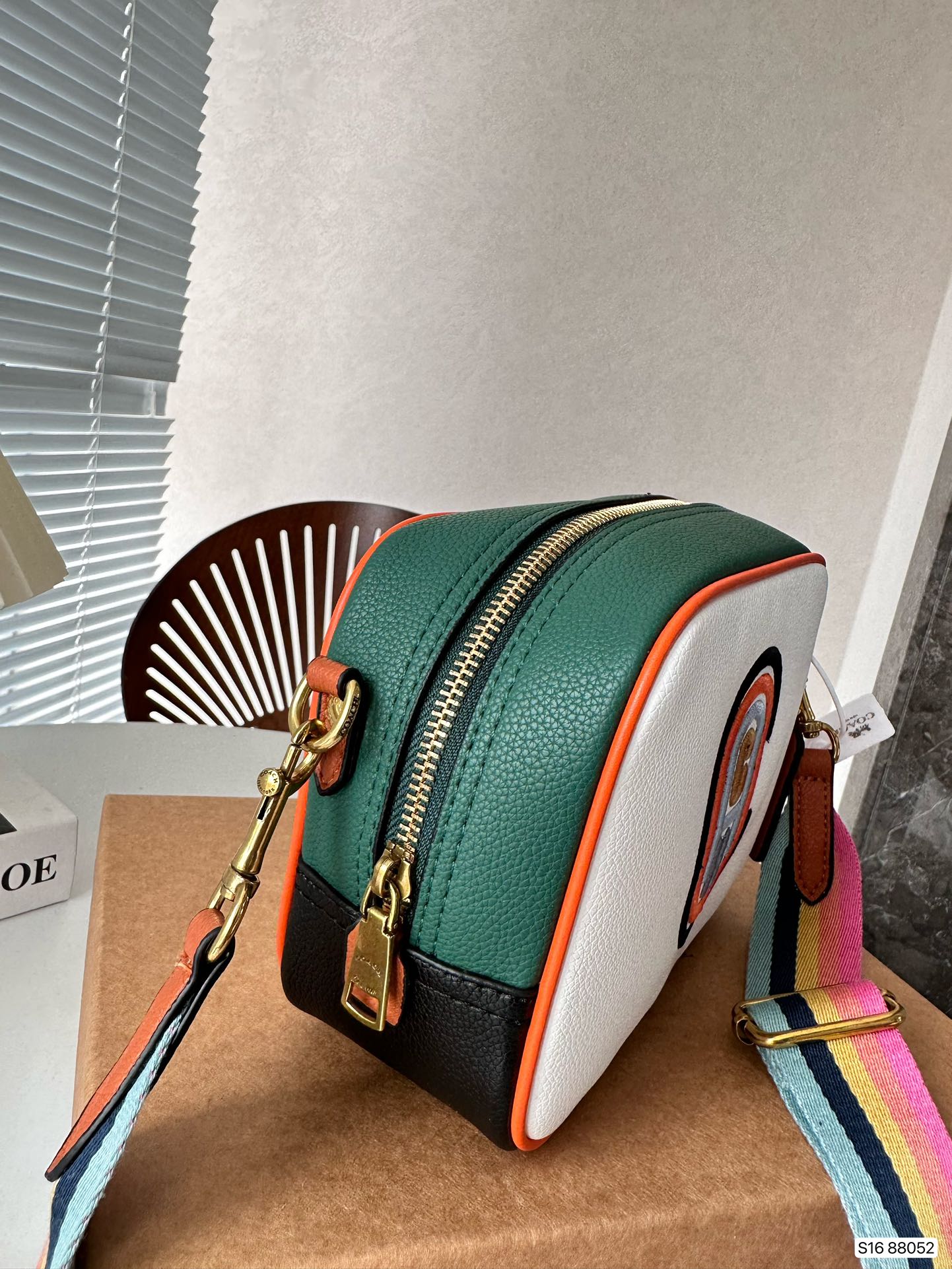 Co-BAG407
