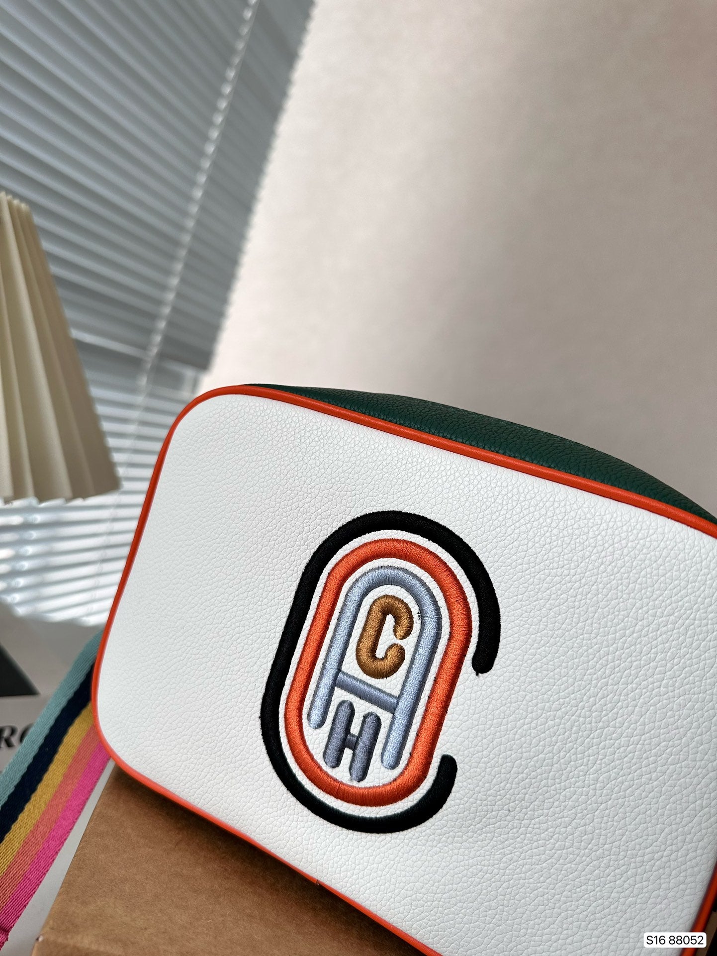 Co-BAG407