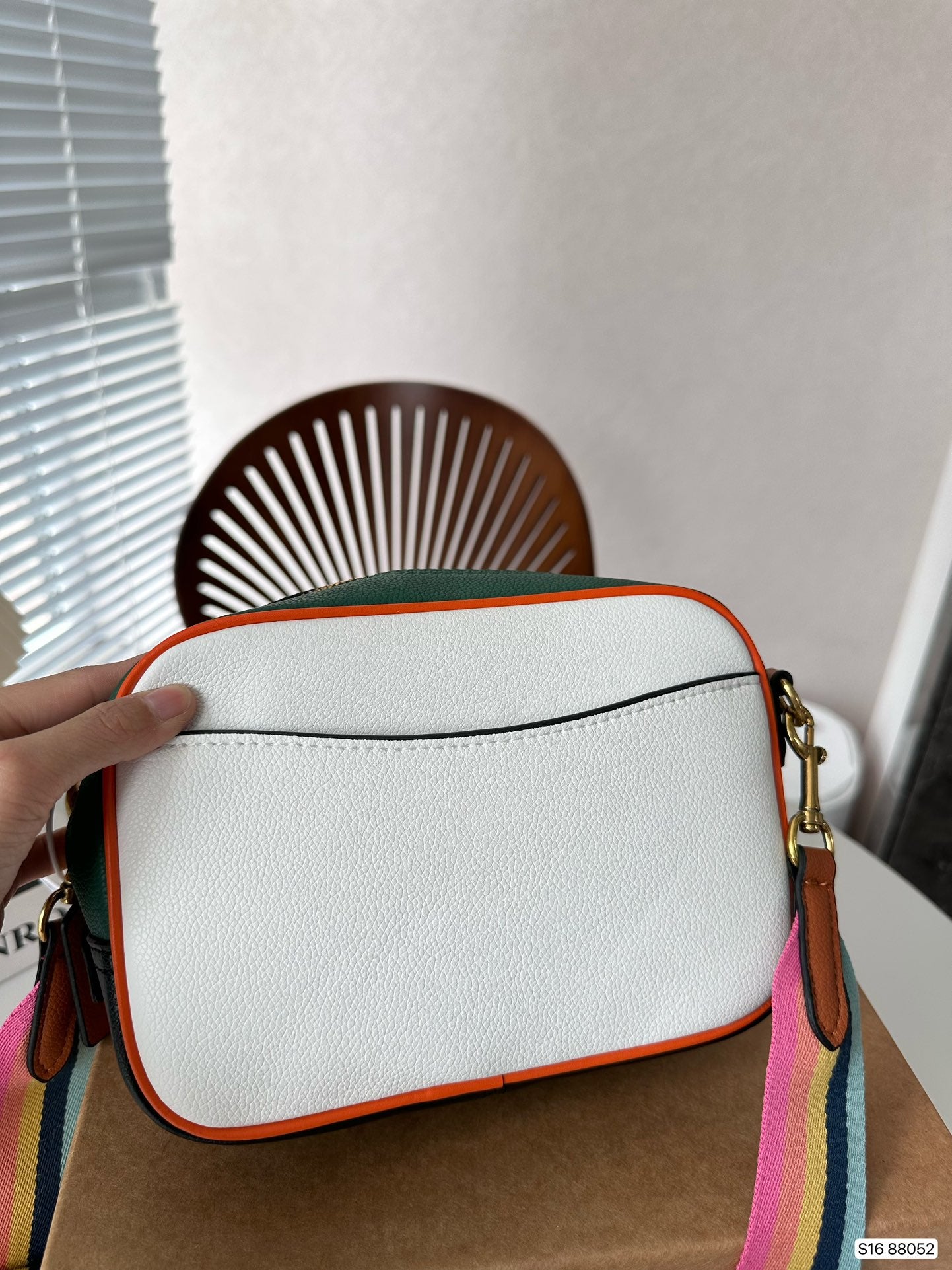 Co-BAG407