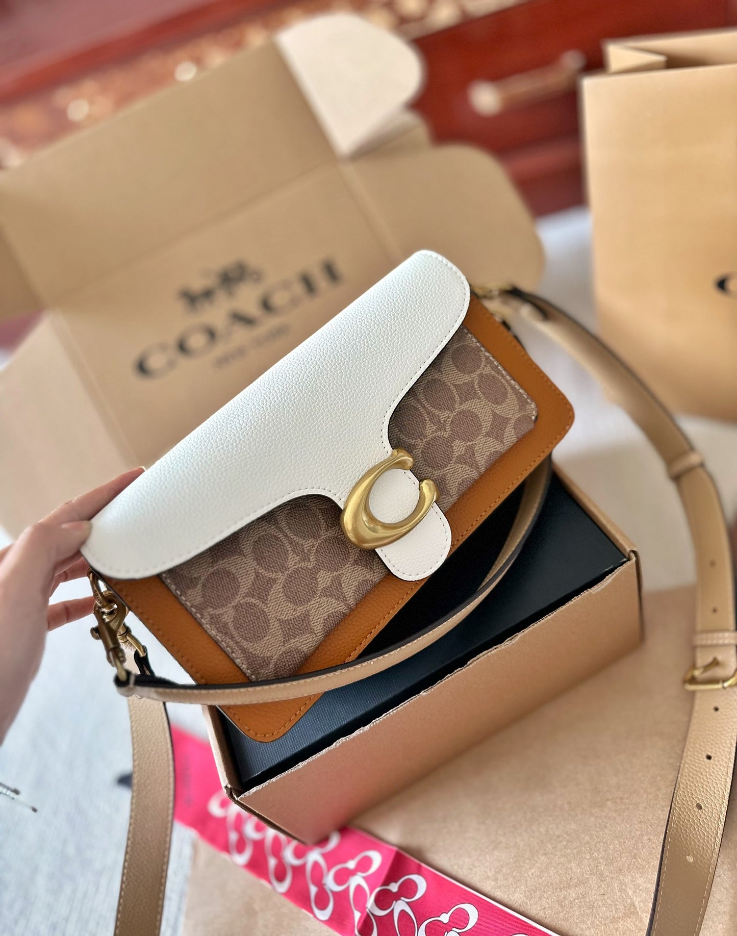 Co-BAG408