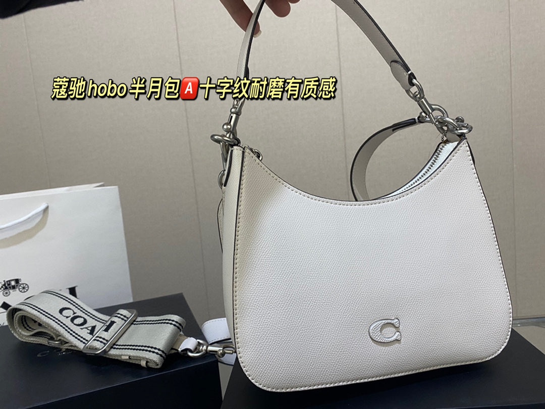 Co-BAG411