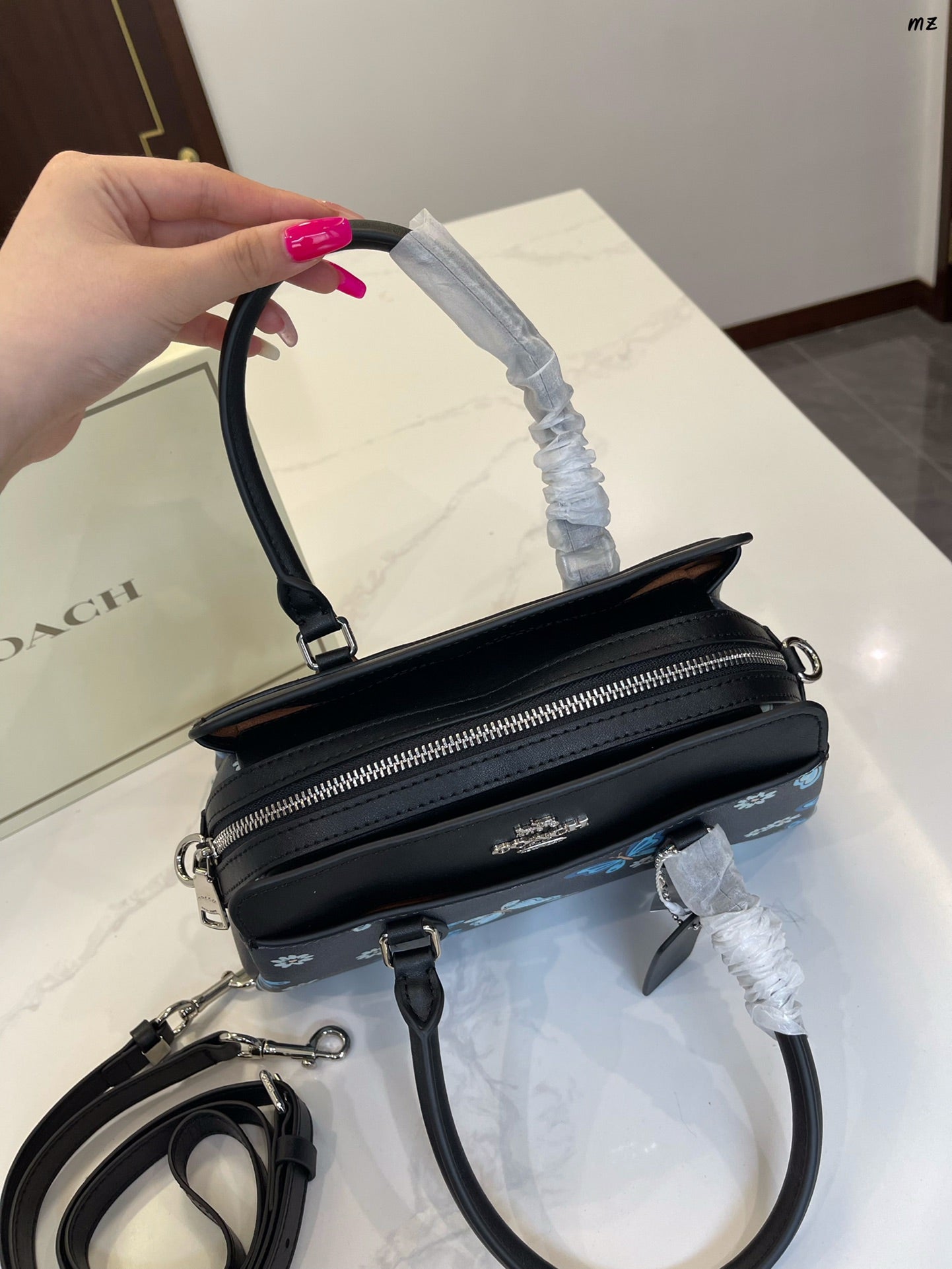 Co-BAG415