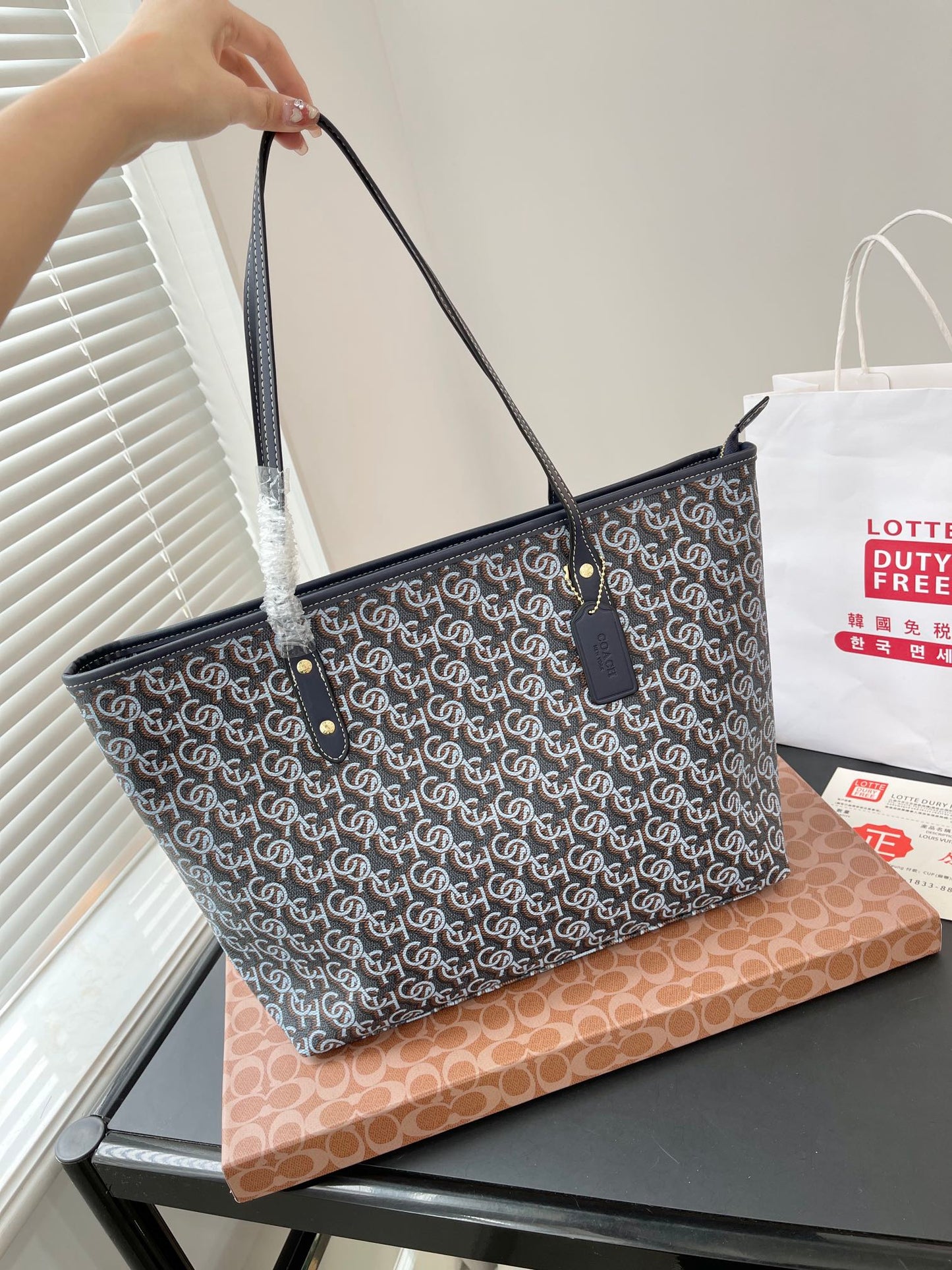 Co-BAG418