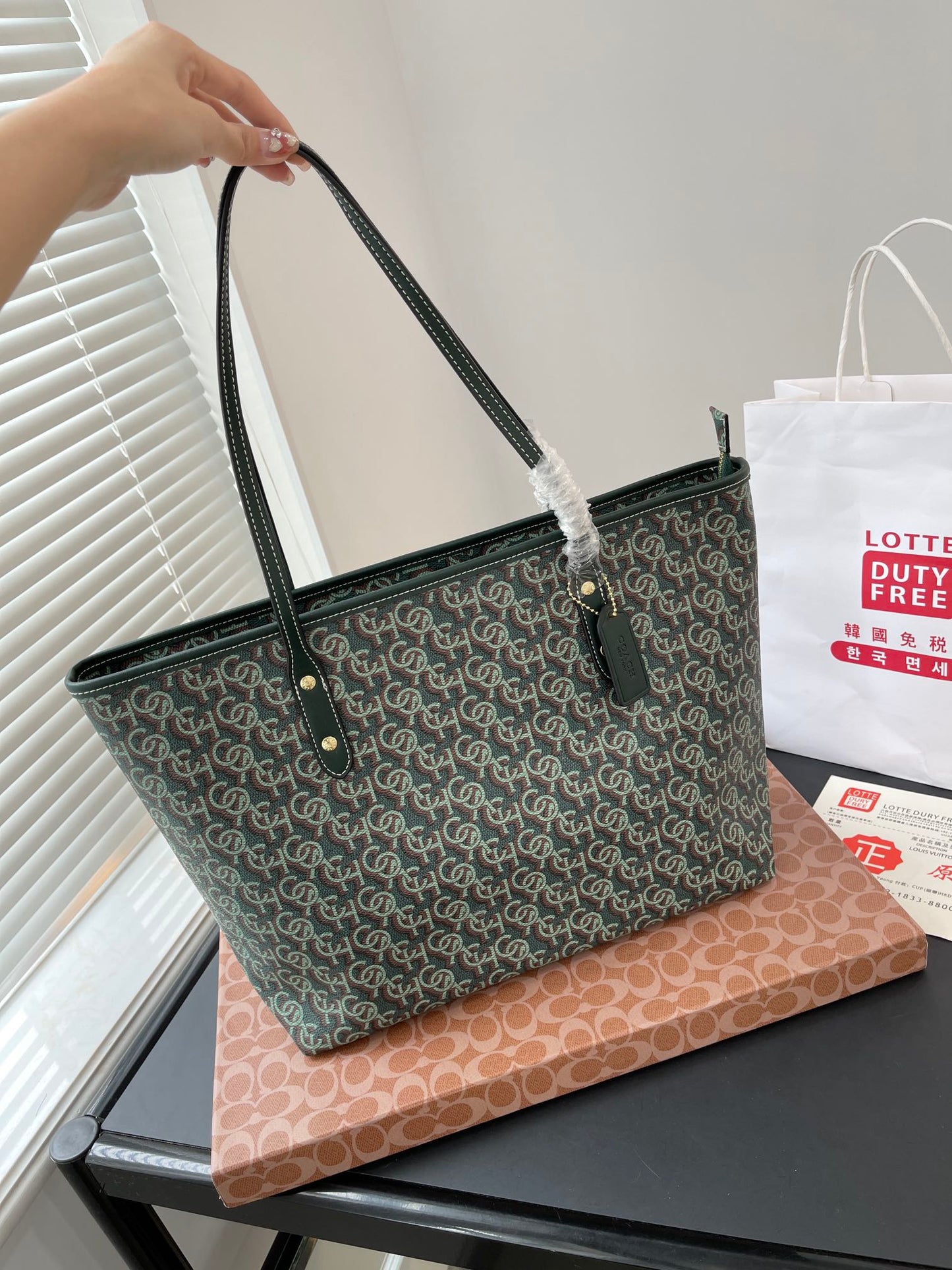 Co-BAG418