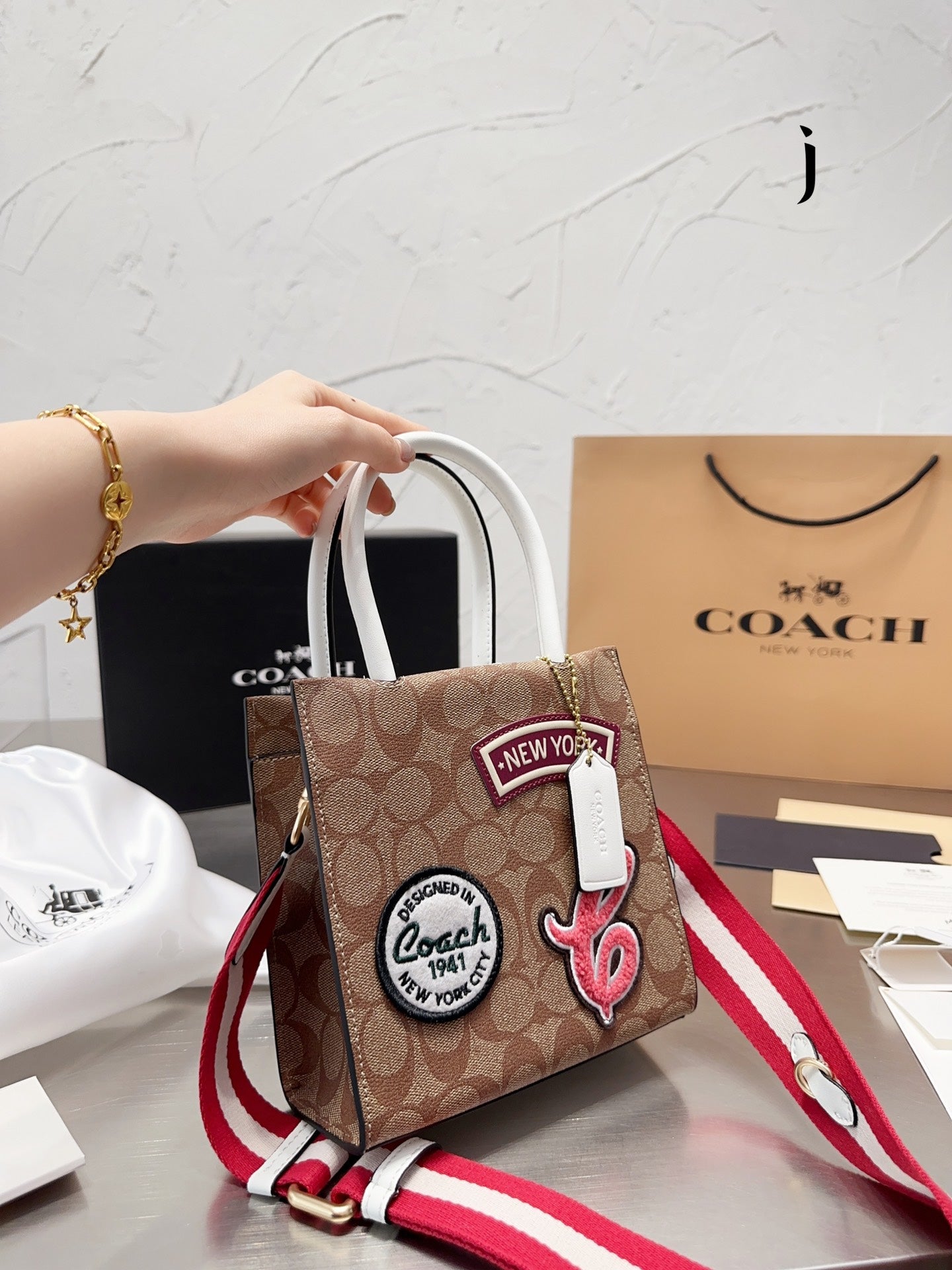 Co-BAG426