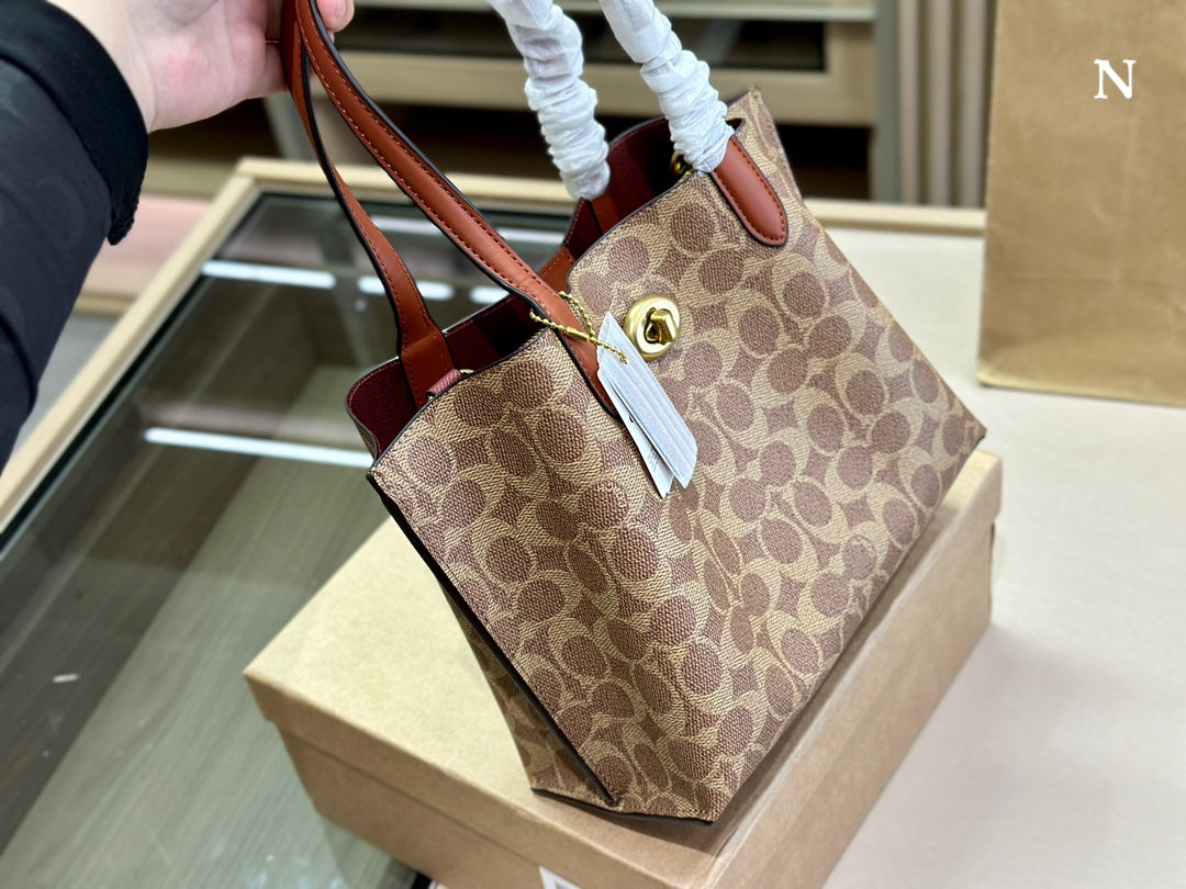 Co-BAG429