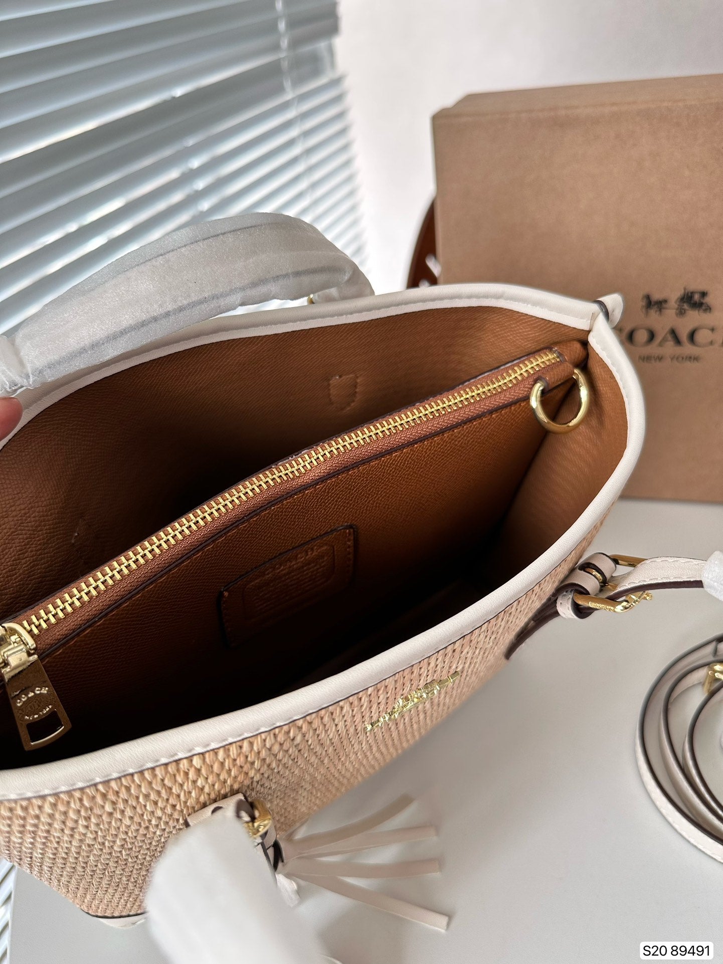 Co-BAG436