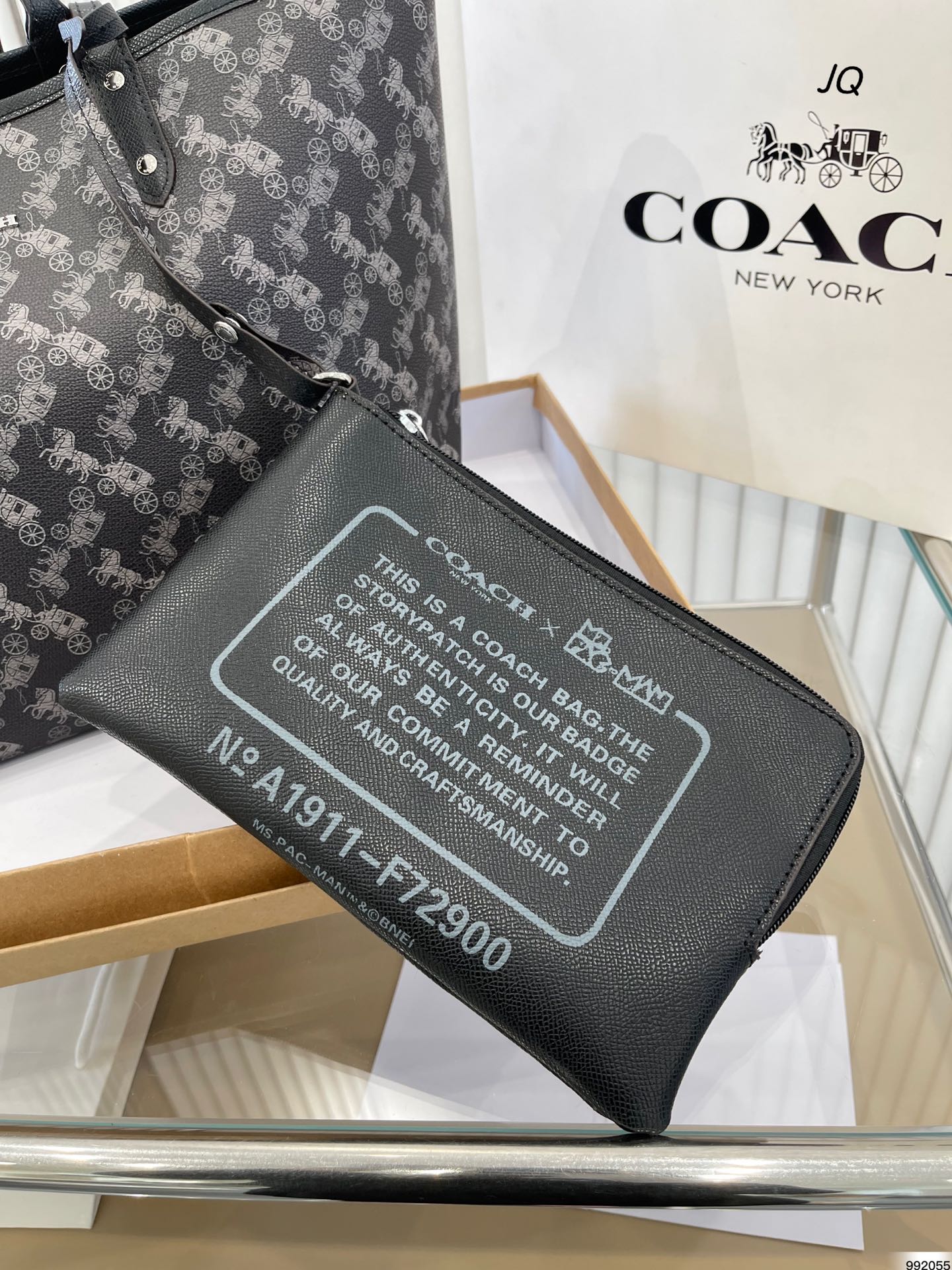 Co-BAG437