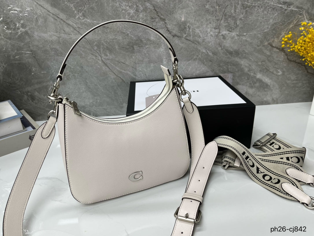 Co-BAG441