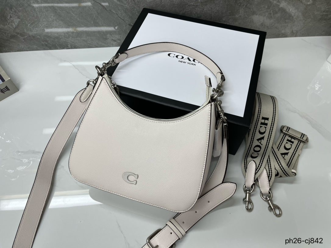 Co-BAG441