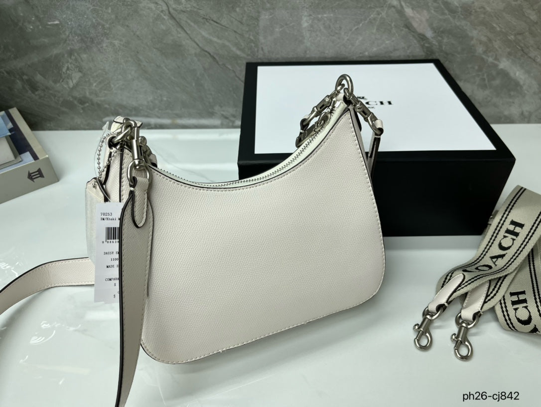 Co-BAG441