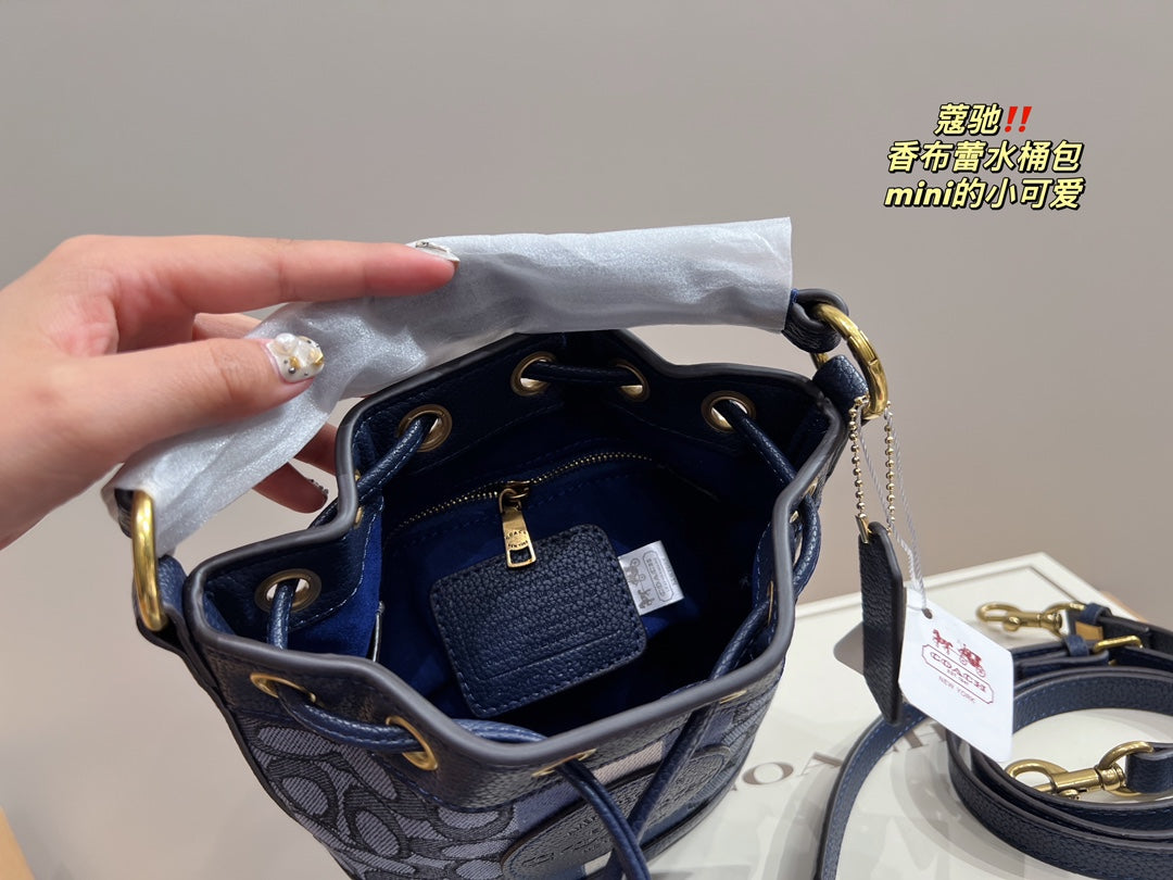 Co-BAG457