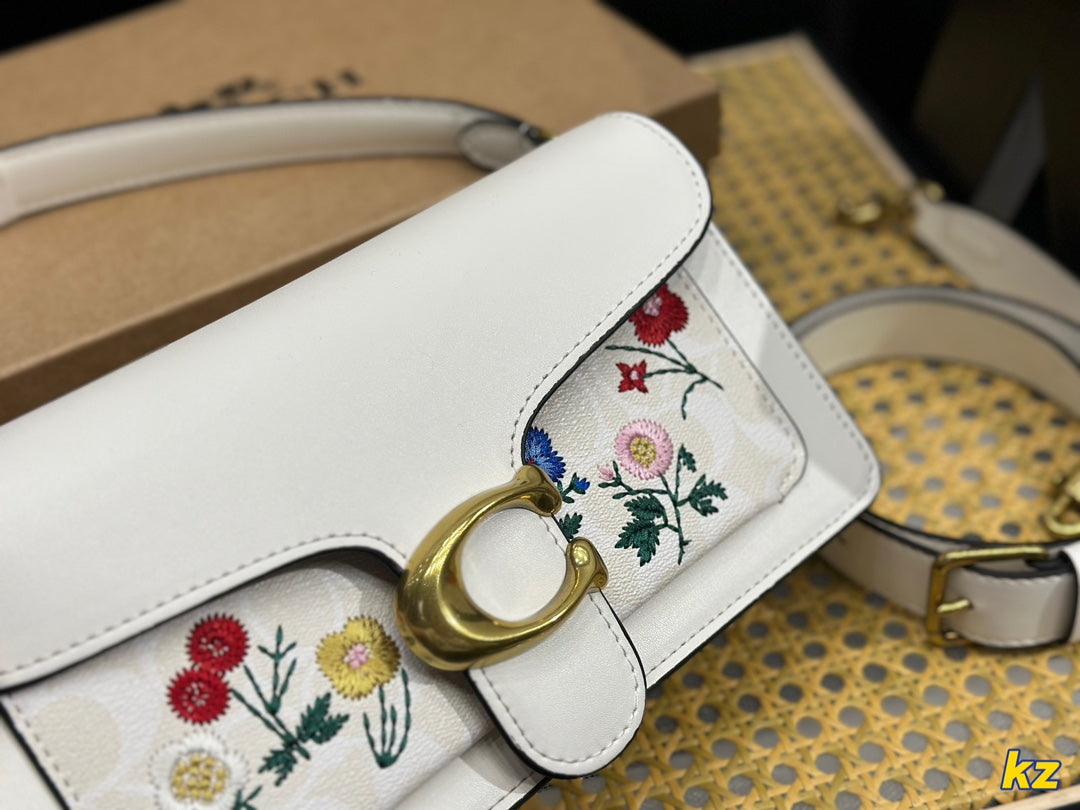 Co-BAG461