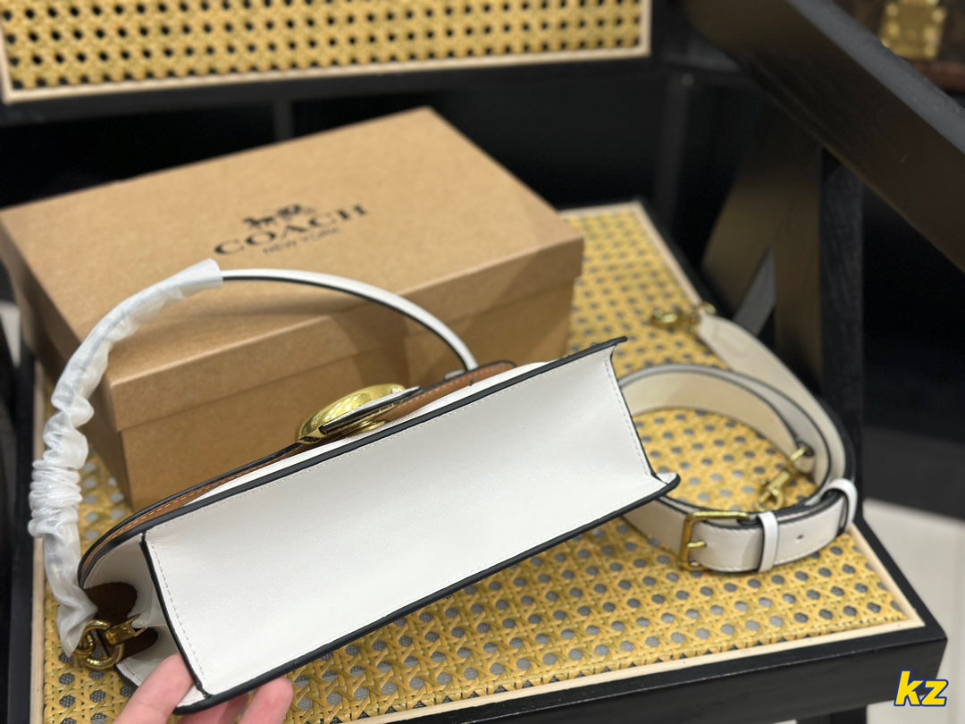 Co-BAG461