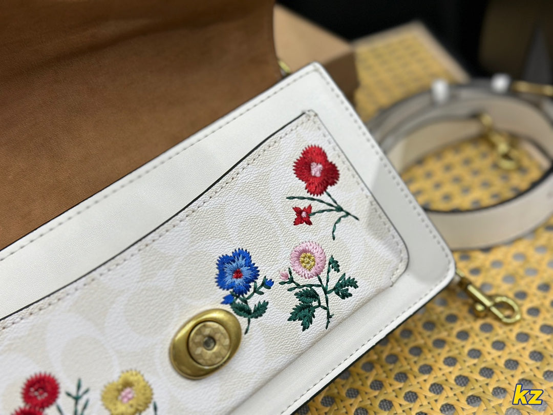 Co-BAG461
