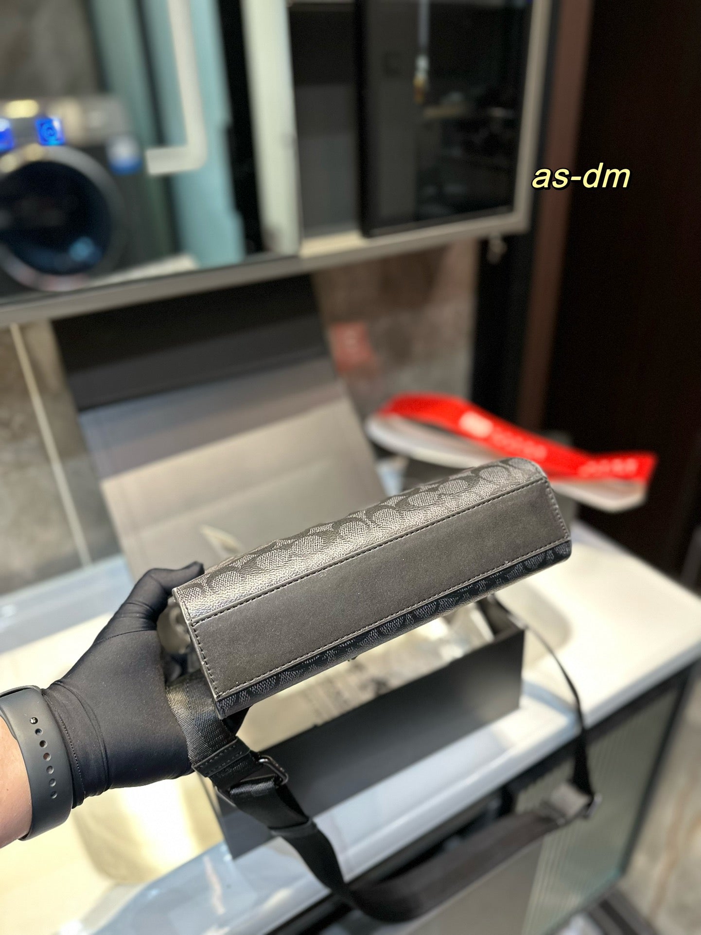 Co-BAG463