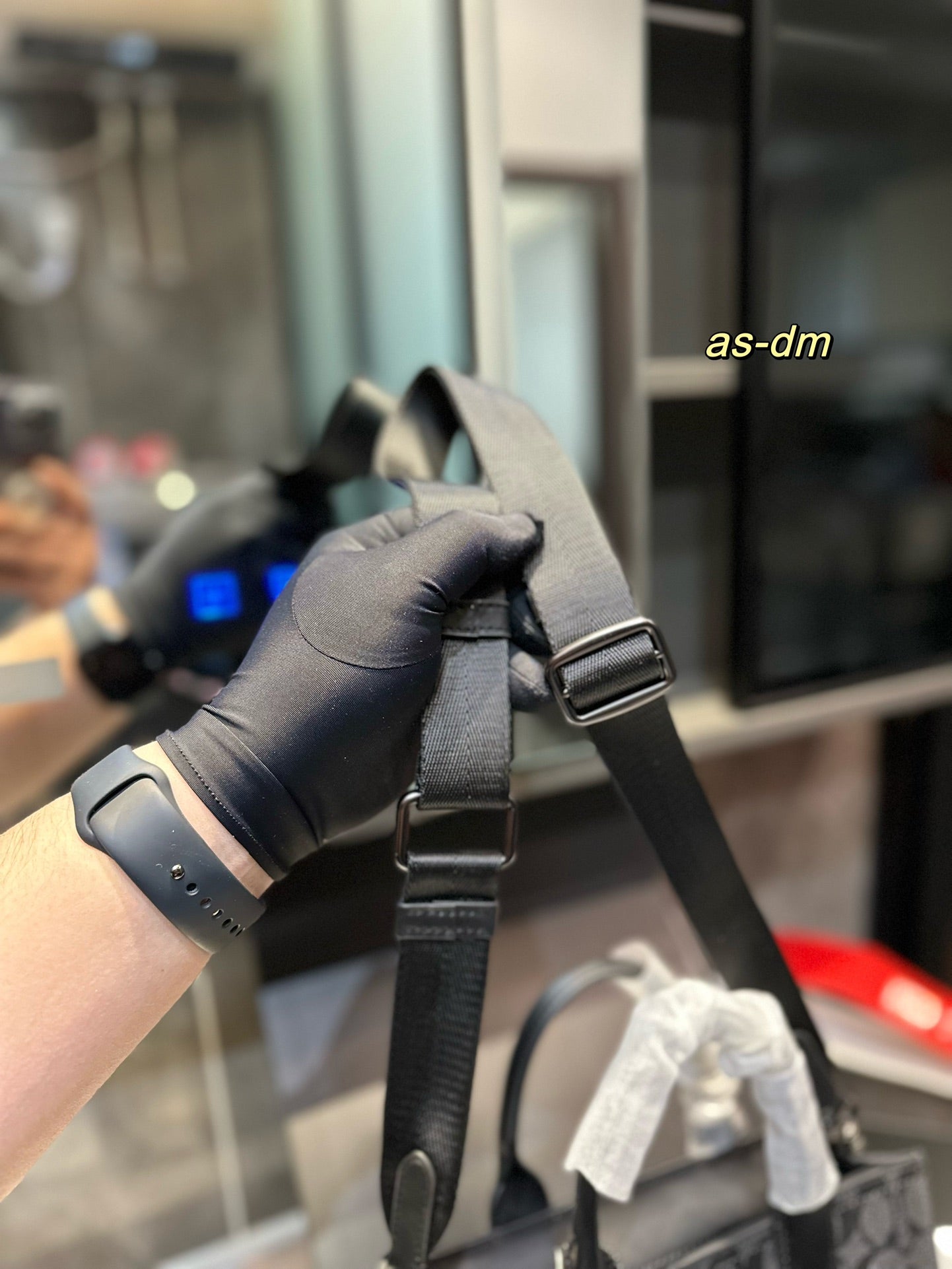 Co-BAG463