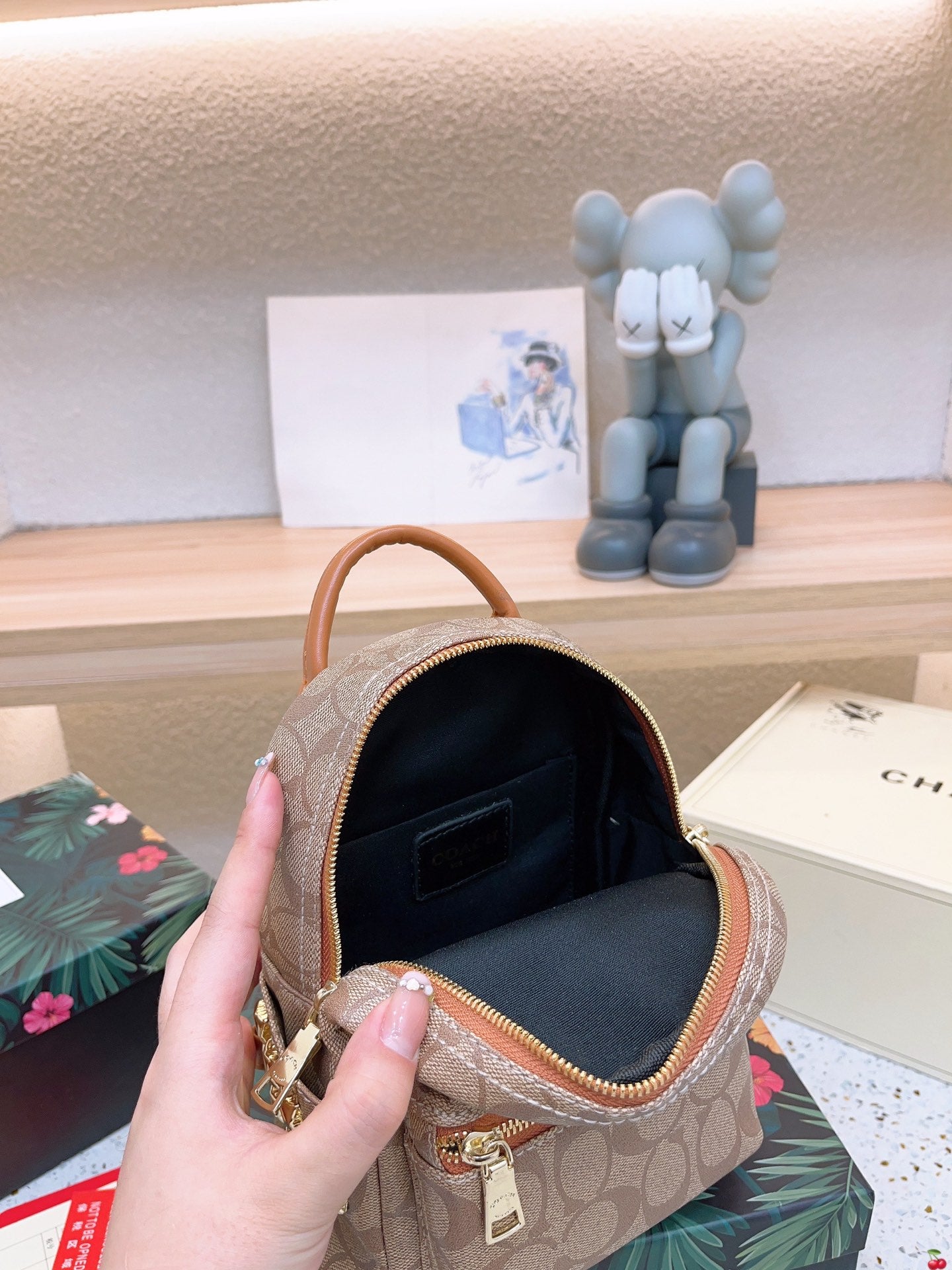 Co-BAG472