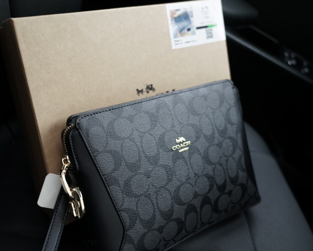 Co-BAG477