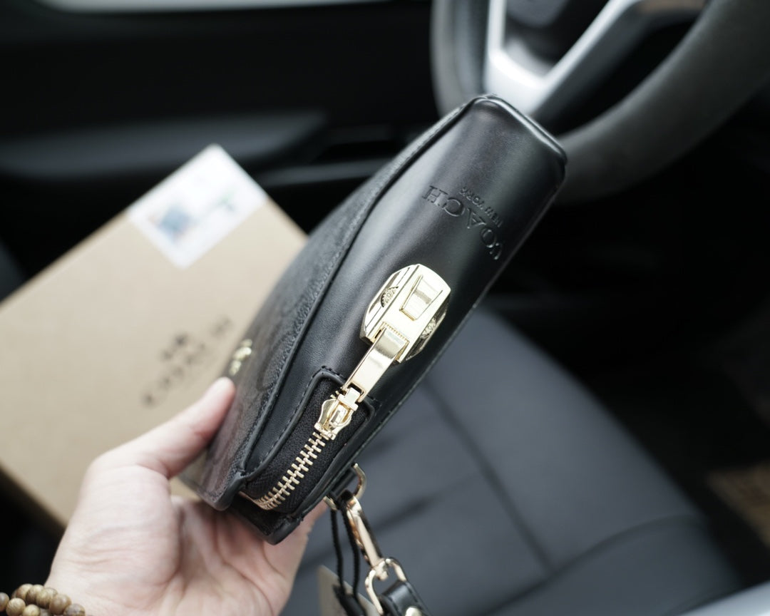 Co-BAG477