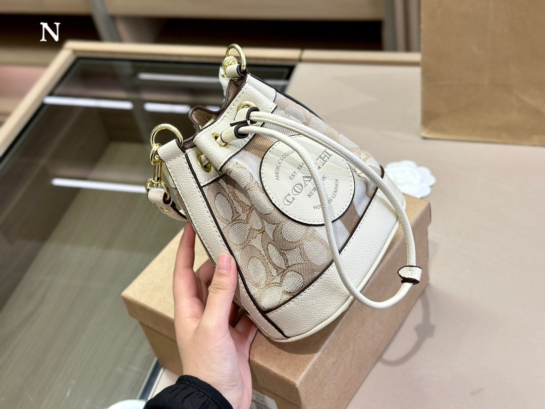 Co-BAG484