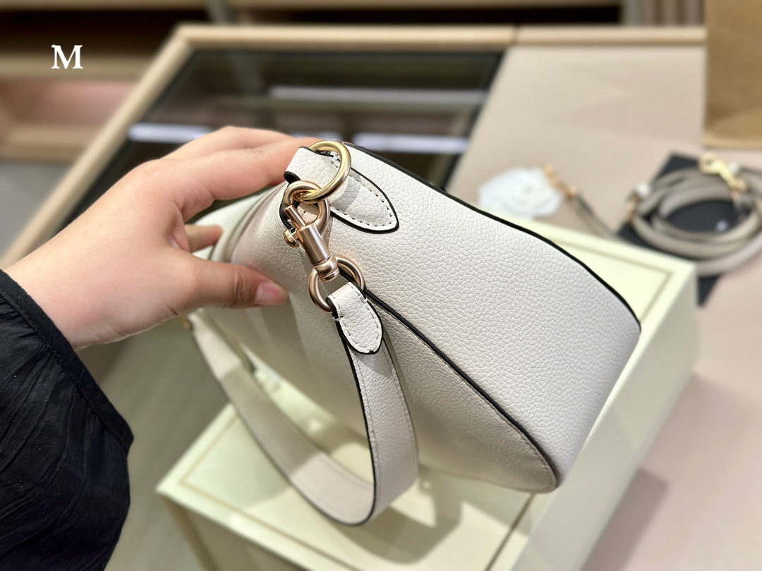 Co-BAG486