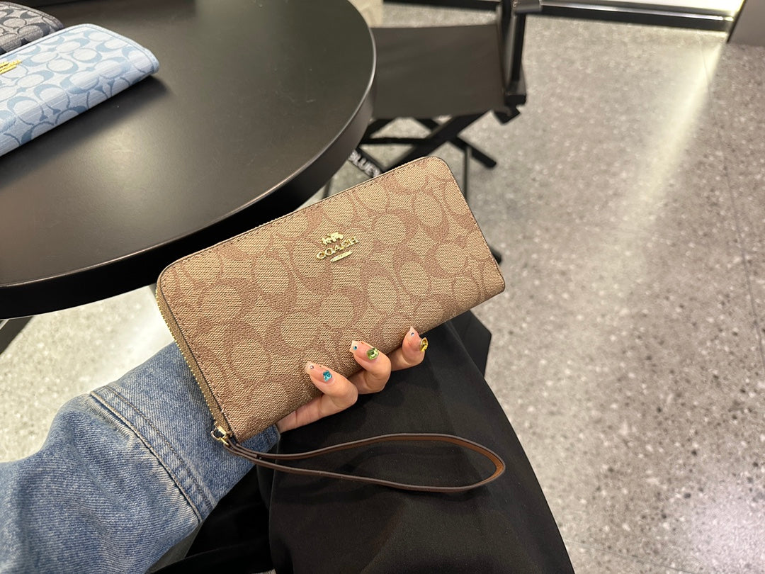 Co-BAG158