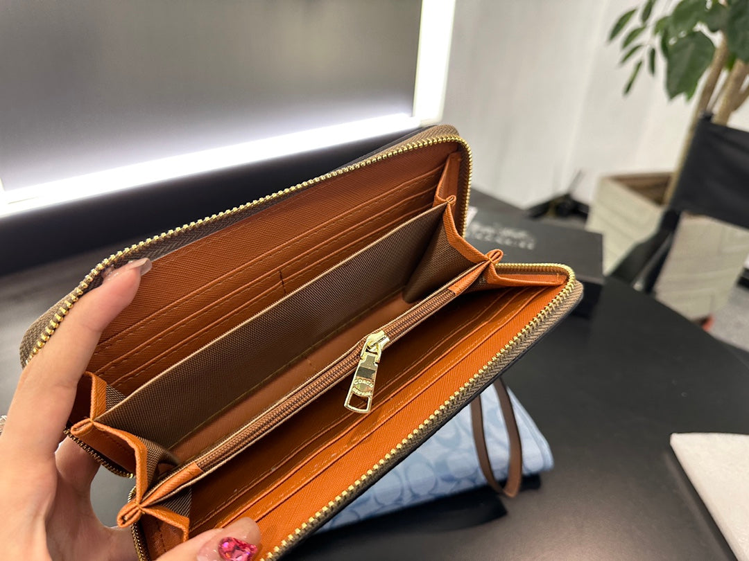 Co-BAG158
