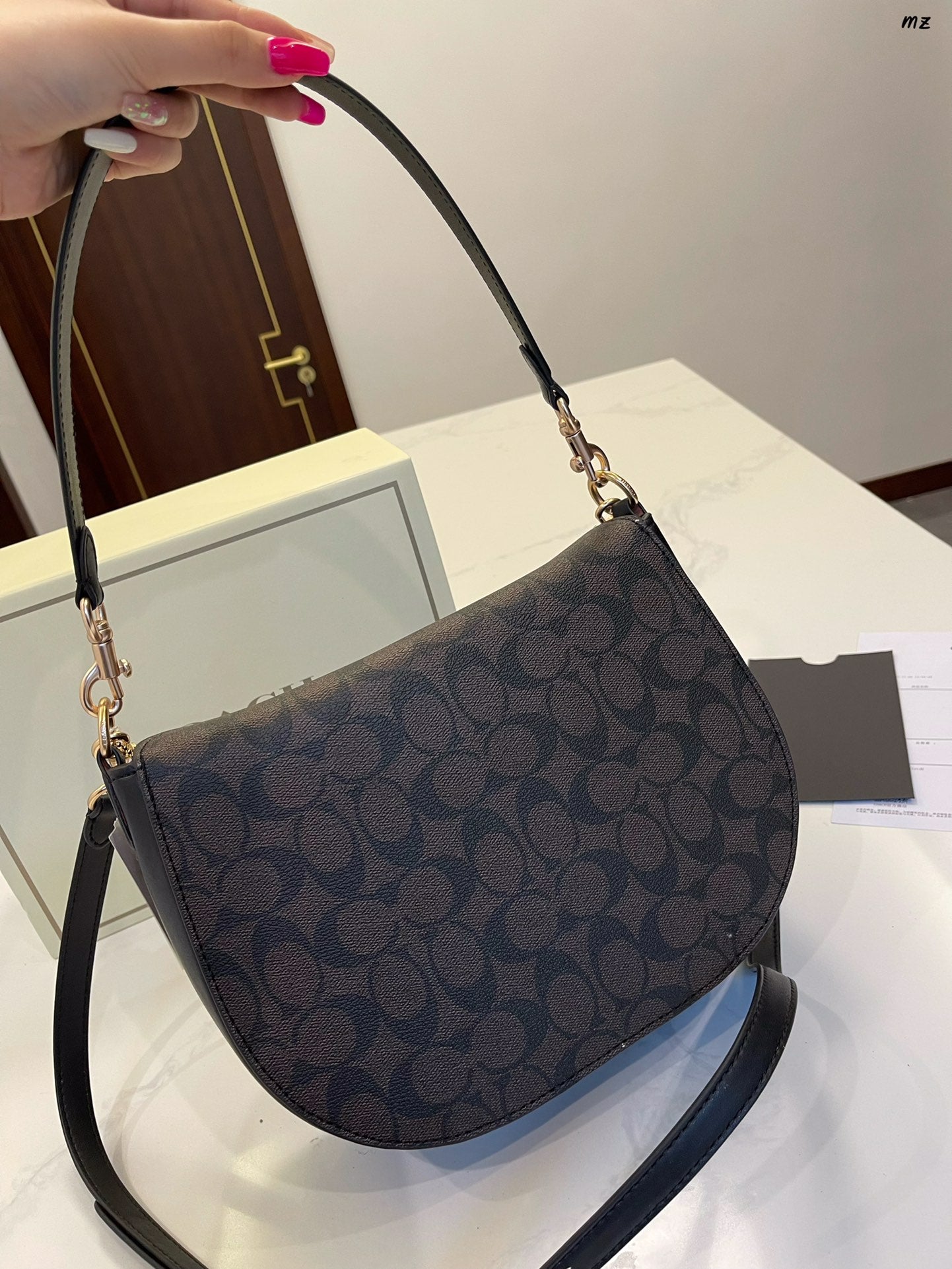 Co-BAG493
