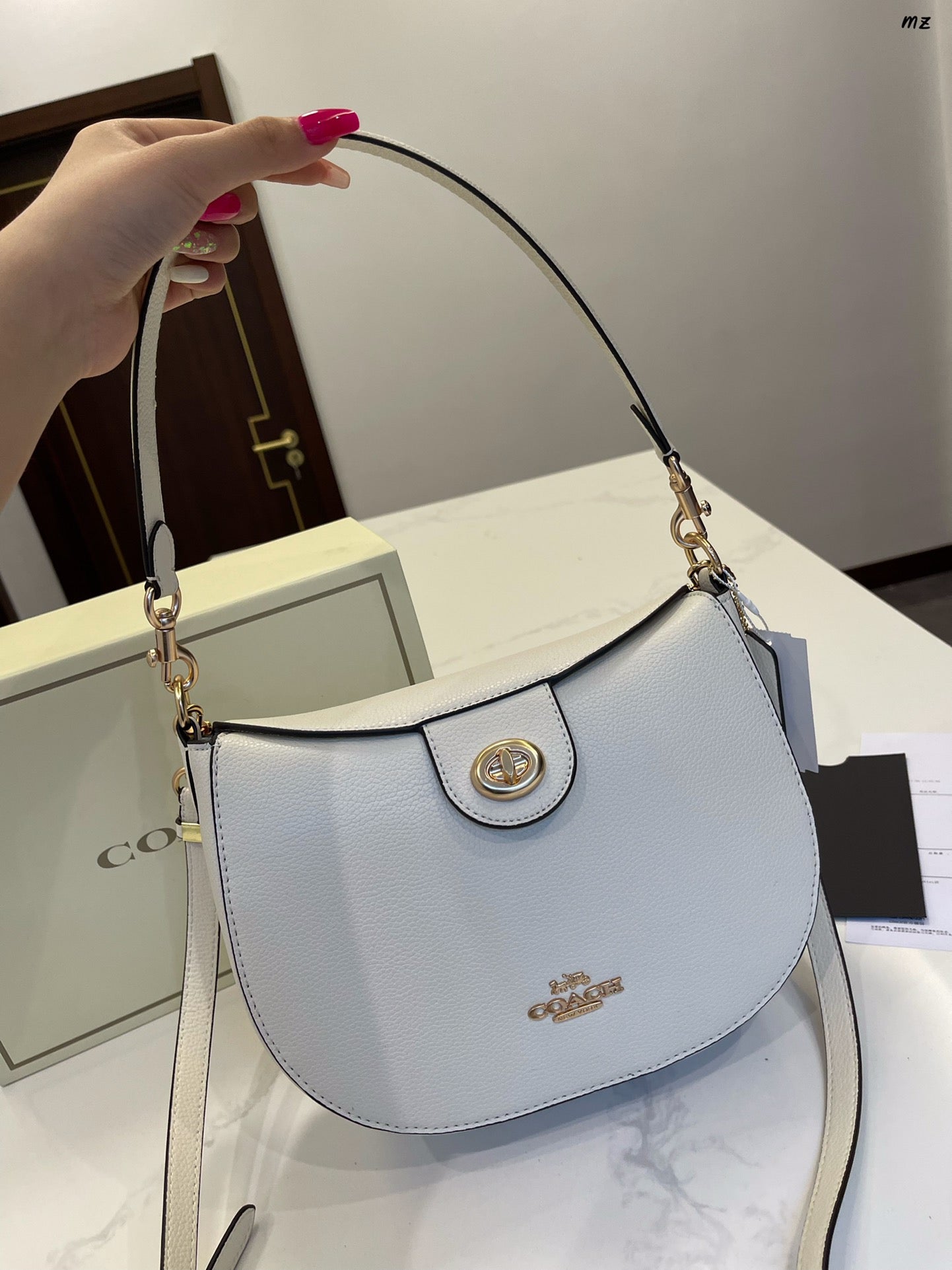 Co-BAG493