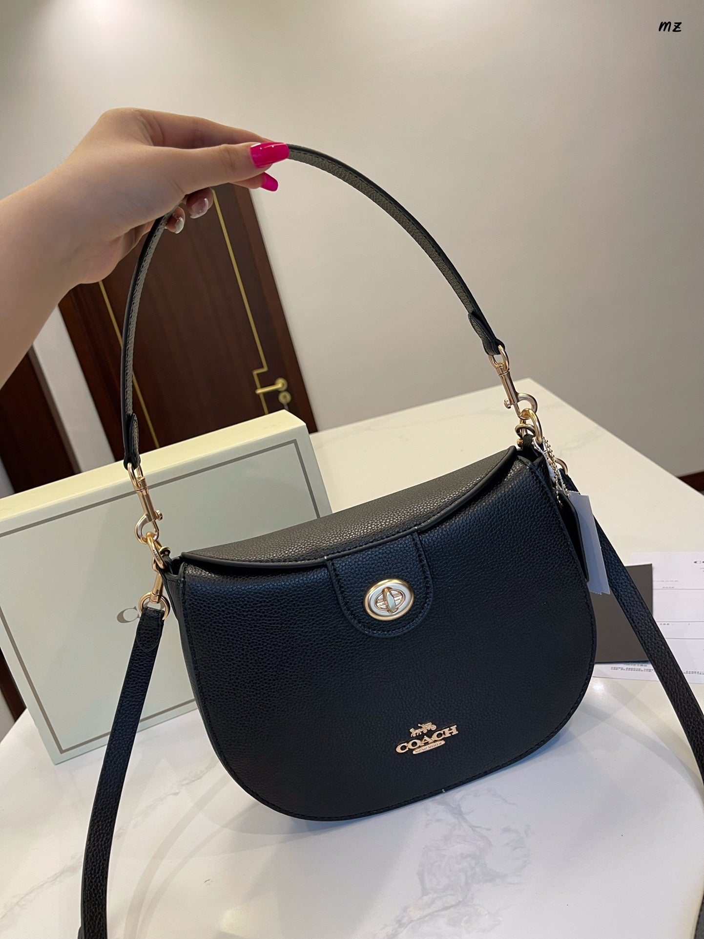 Co-BAG493