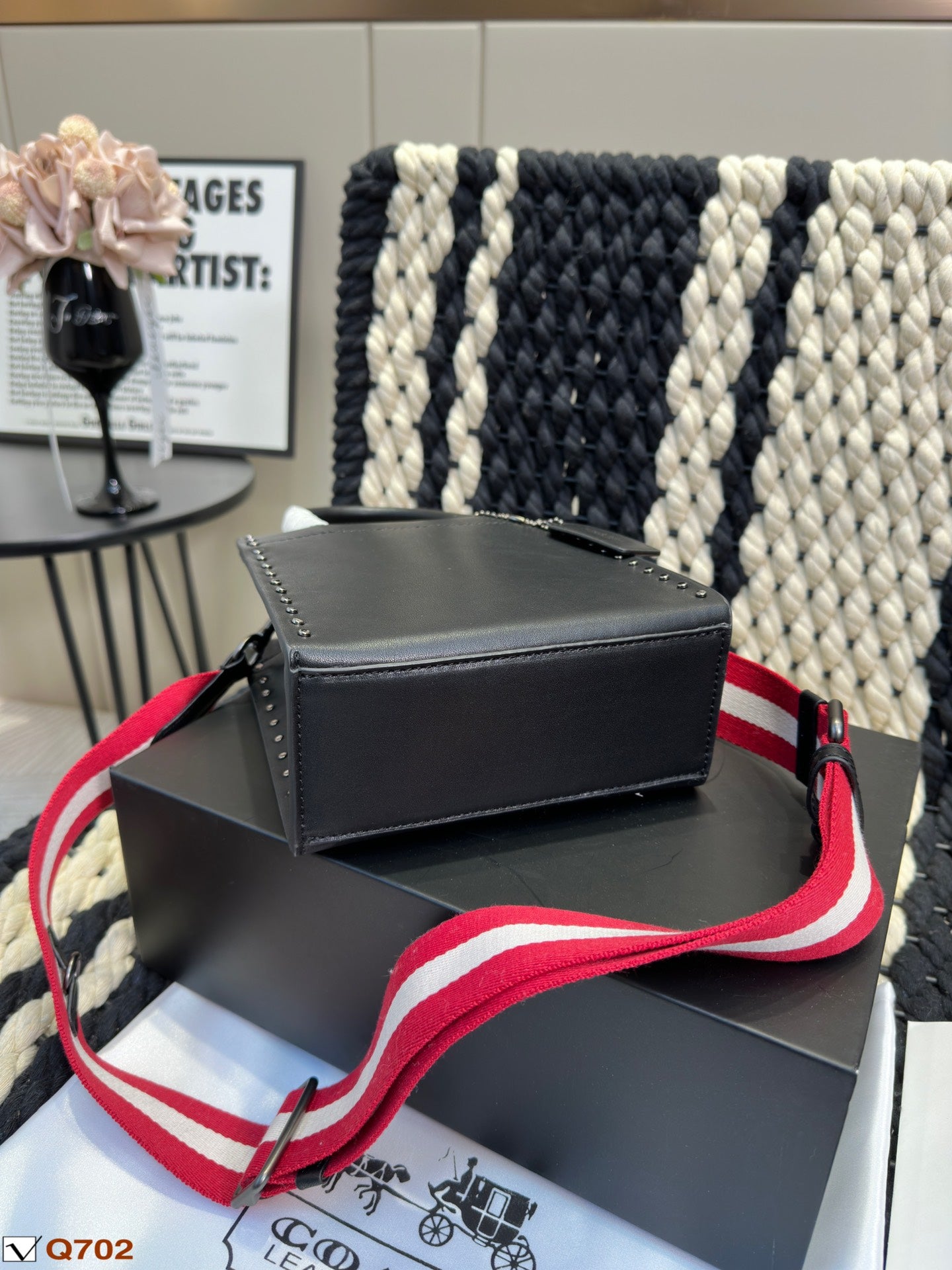 Co-BAG495