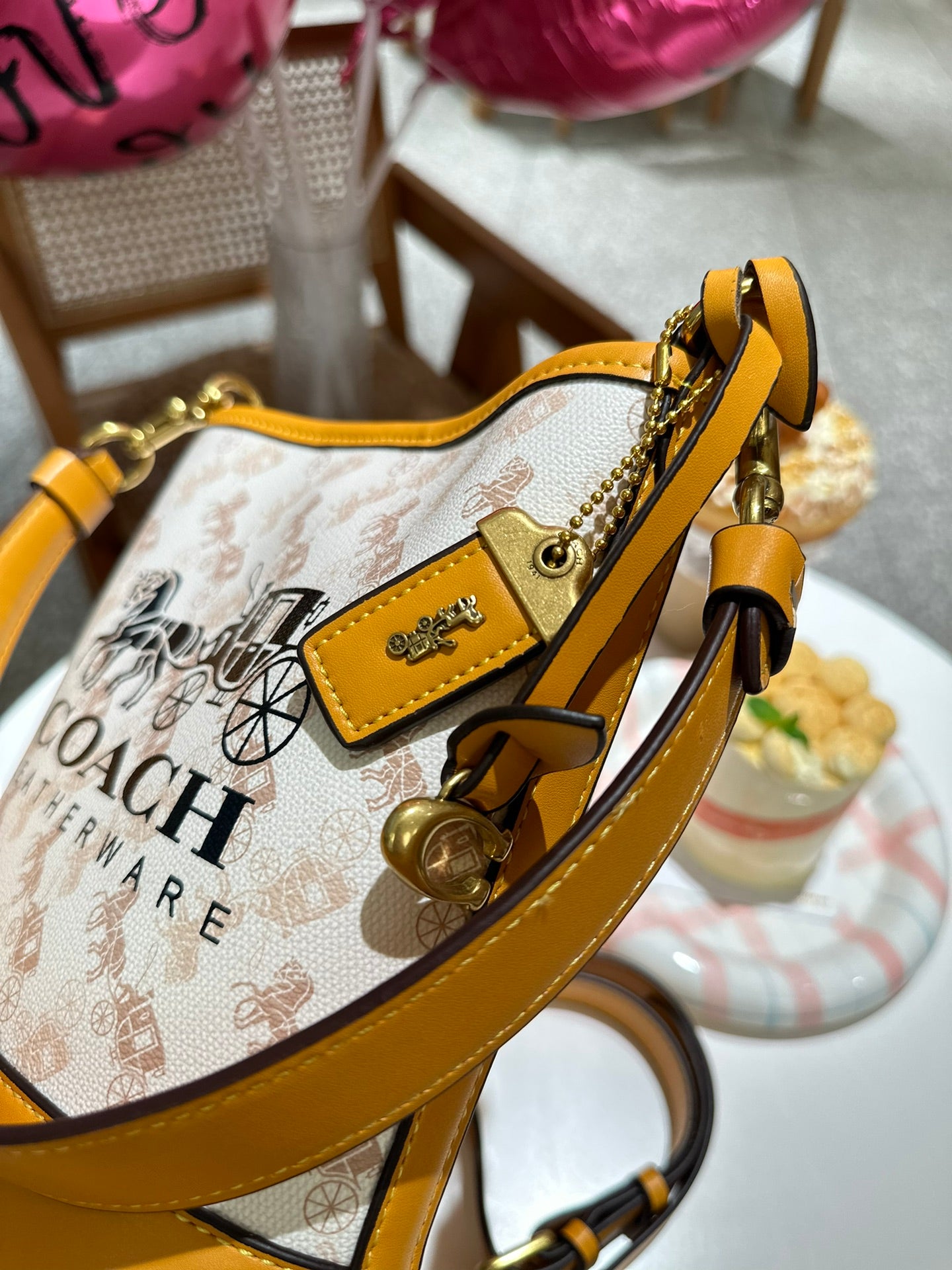 Co-BAG511