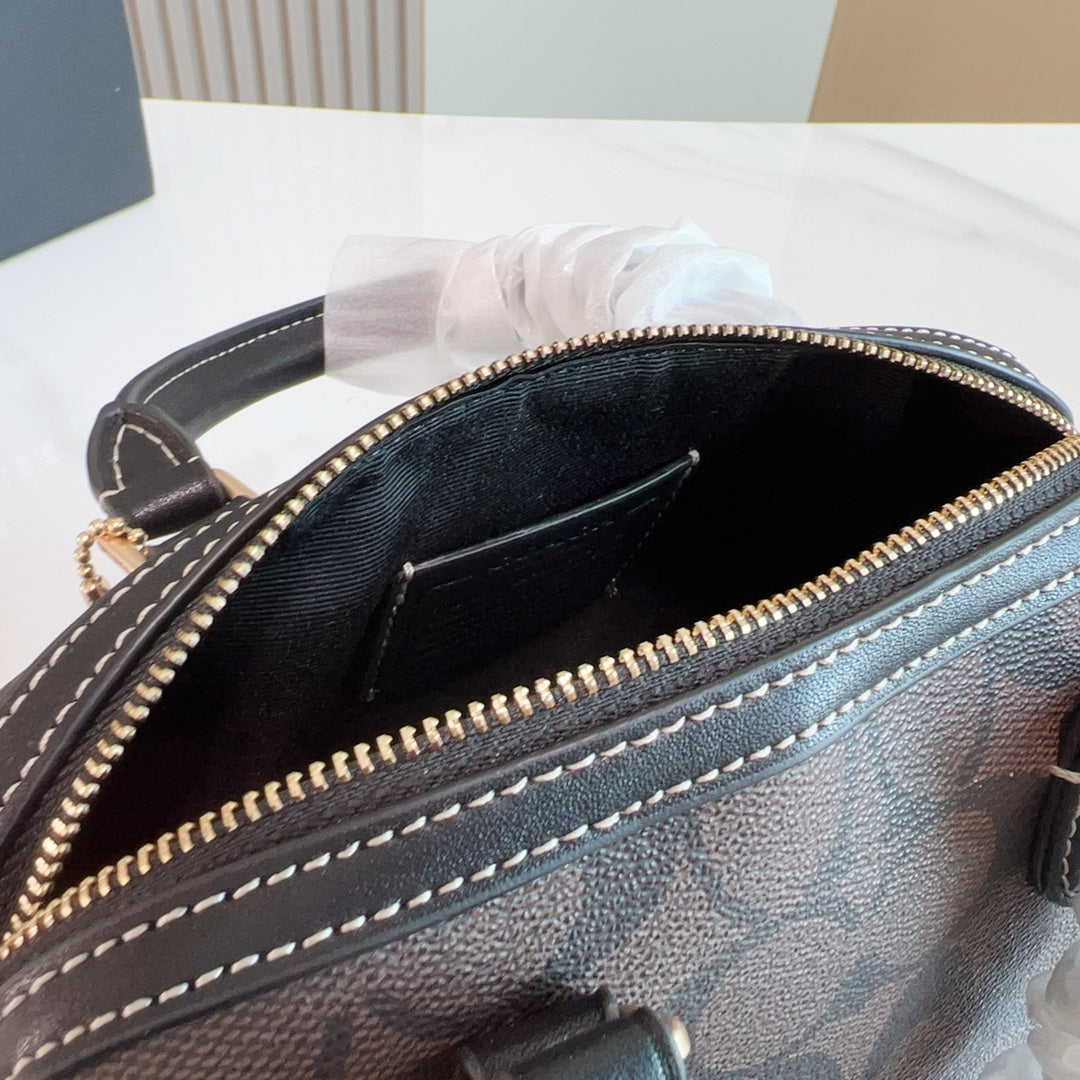 Co-BAG513