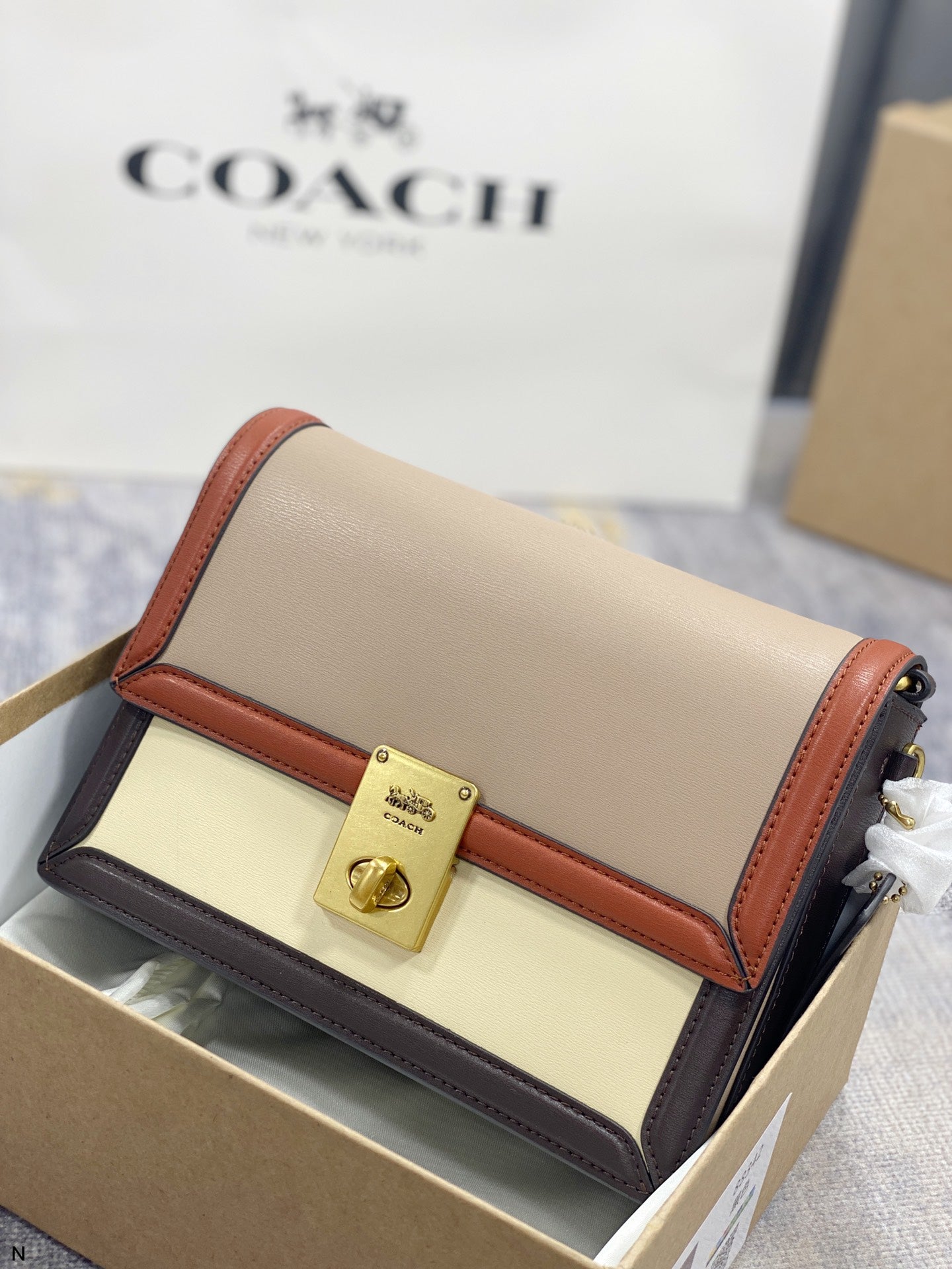 Co-BAG514