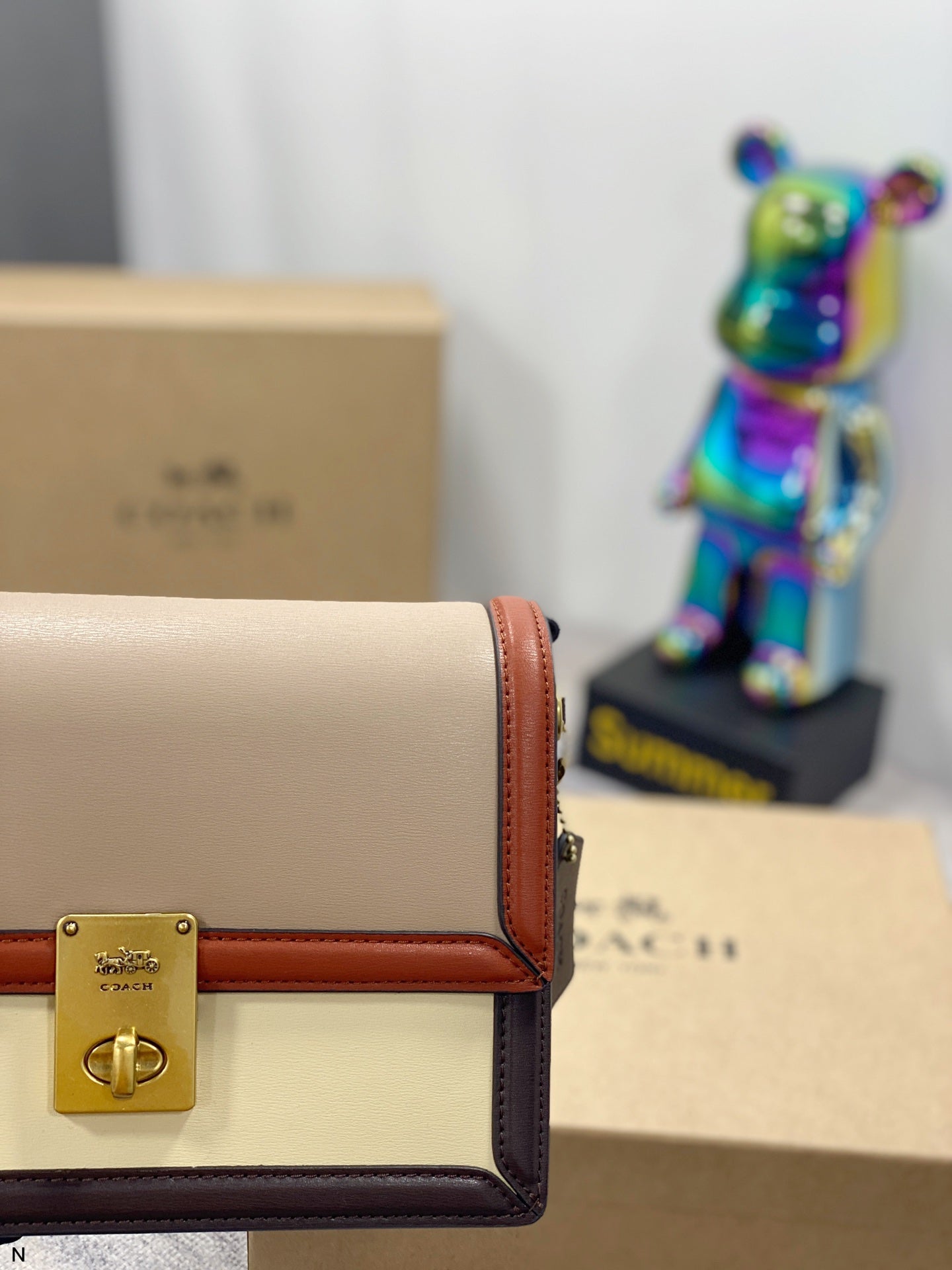 Co-BAG514